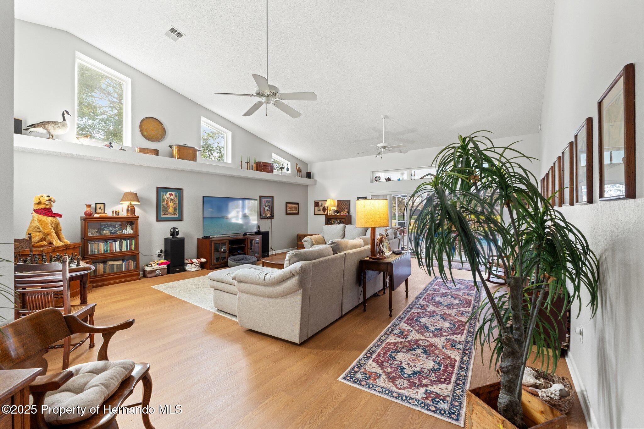 9339 Creole Court, Weeki Wachee, Florida image 13