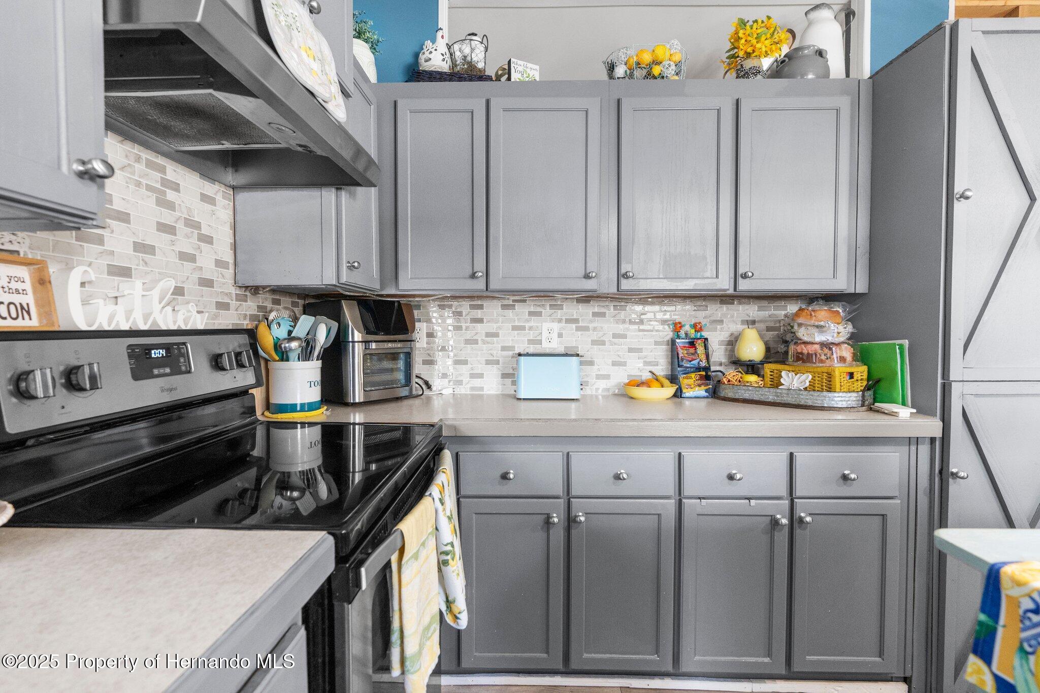 9725 Gary Street, Hudson, Florida image 7