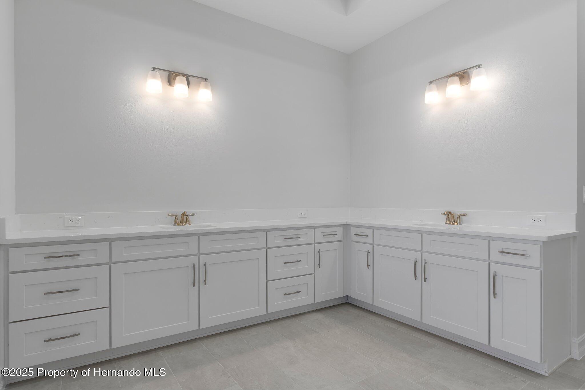 19364 Sheltered Hill Drive, Brooksville, Florida image 36