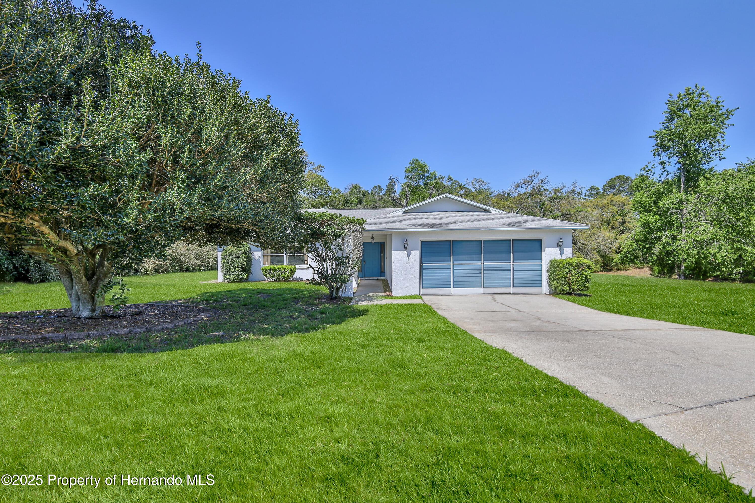 2463 Running Oak Court, Spring Hill, Florida image 1