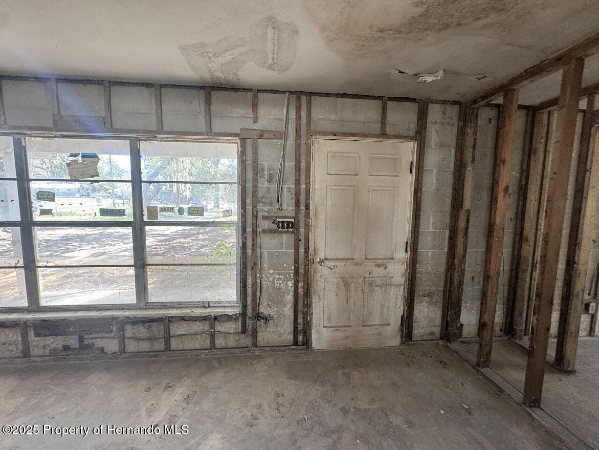 4979 Lakewood Drive, Ridge Manor, Florida image 20