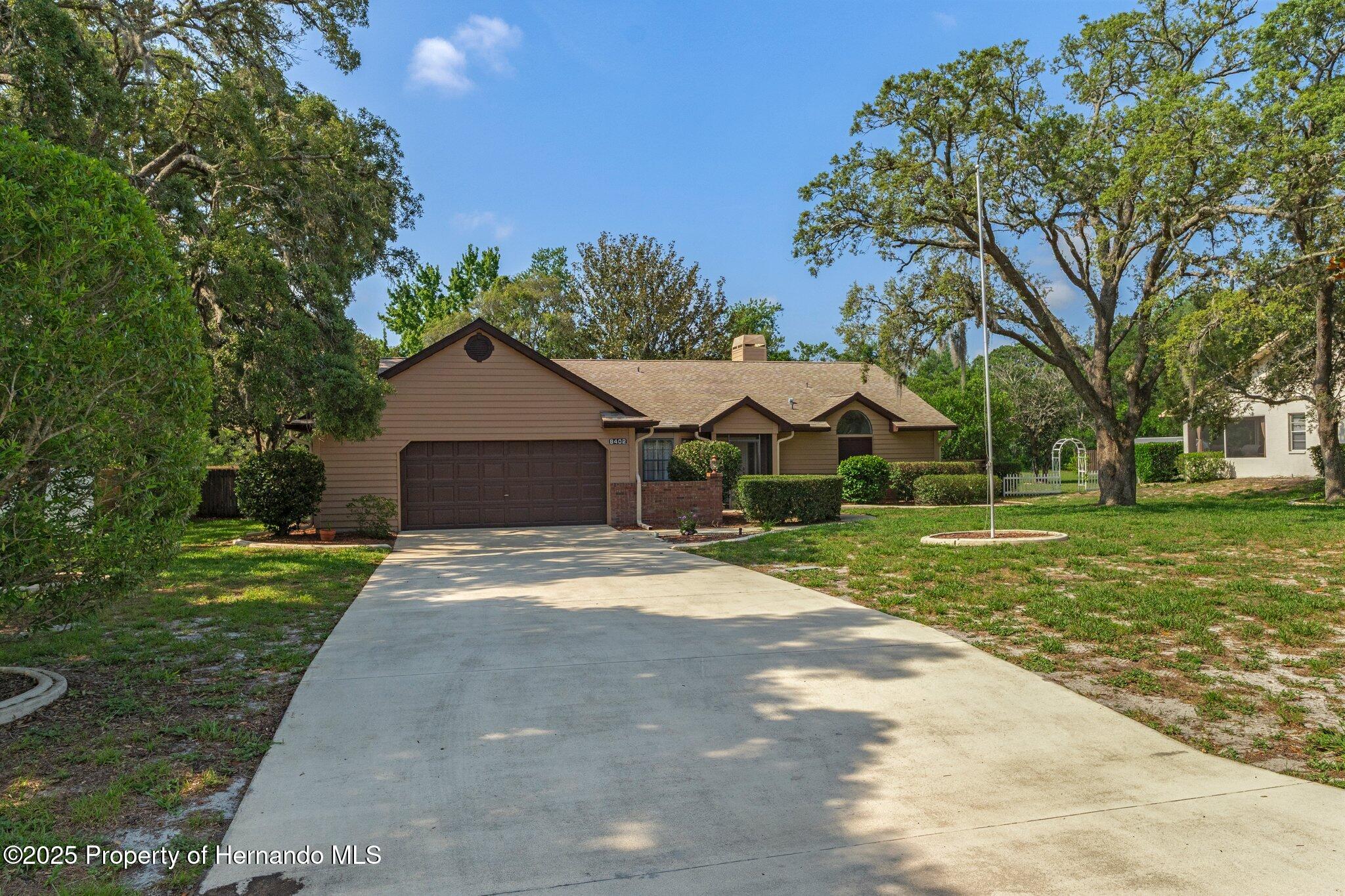 8402 Lake Hill Court, Spring Hill, Florida image 4