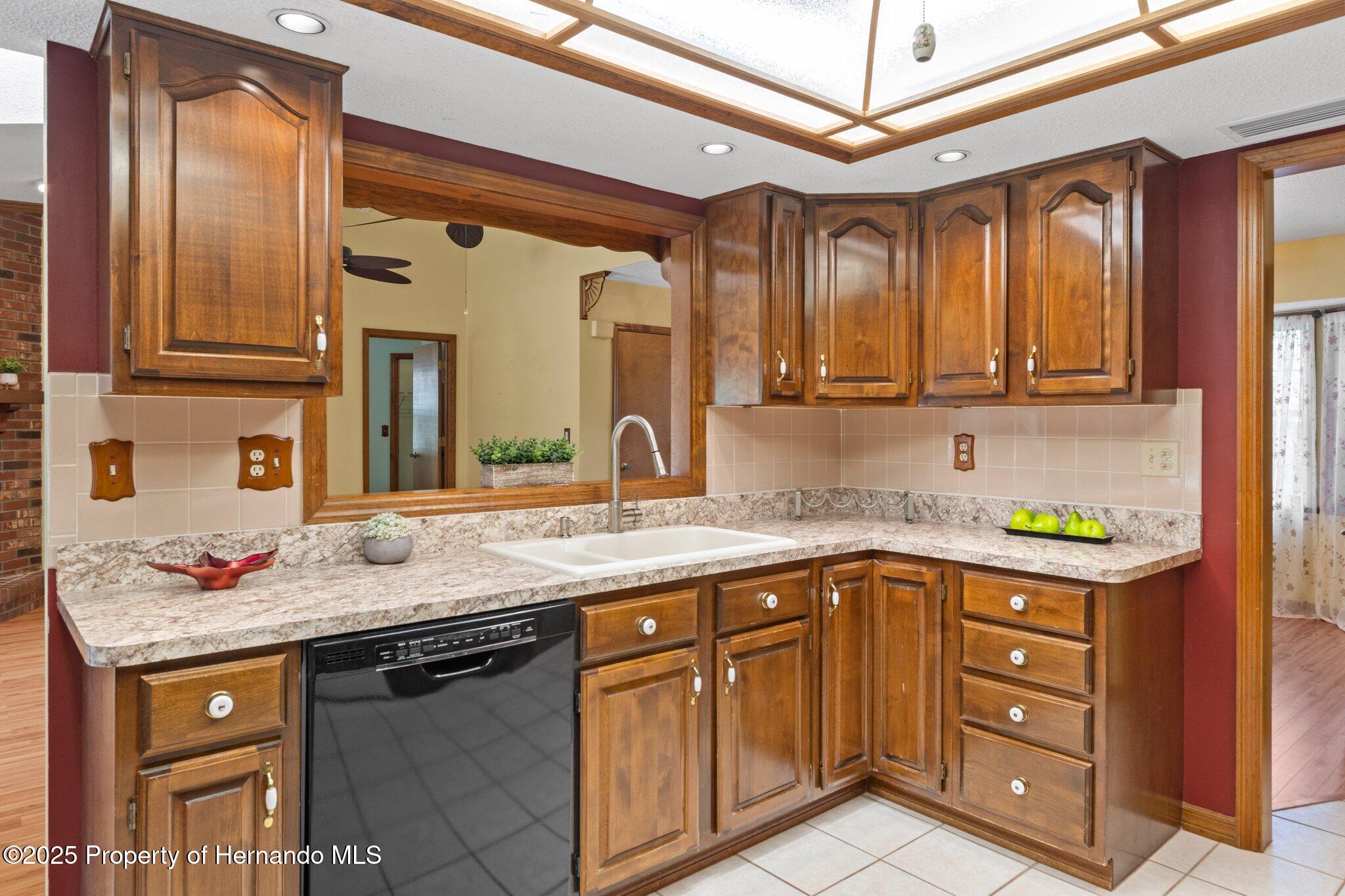 8402 Lake Hill Court, Spring Hill, Florida image 20