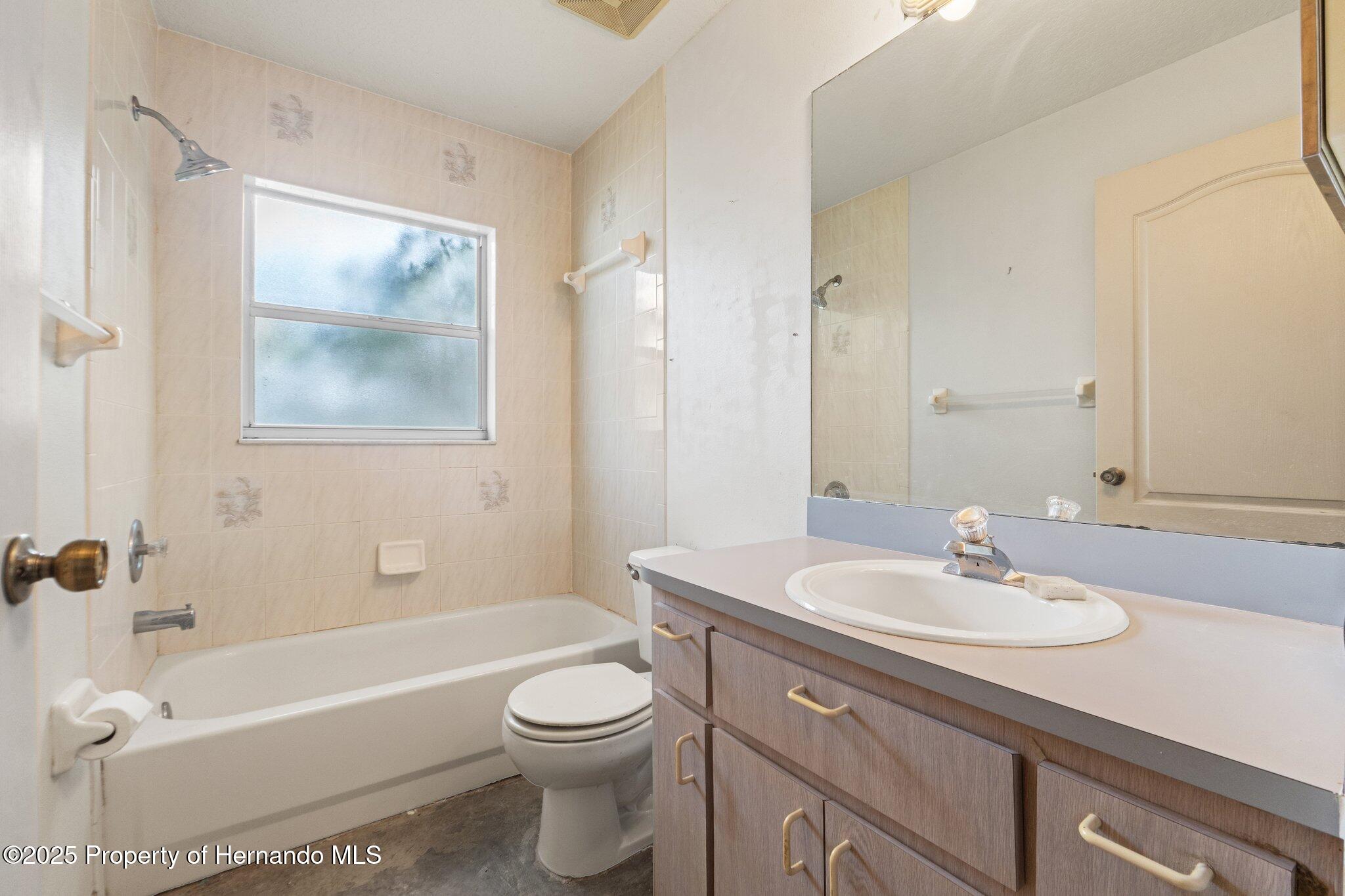 2418 Deltona Boulevard, Spring Hill, Florida image 21