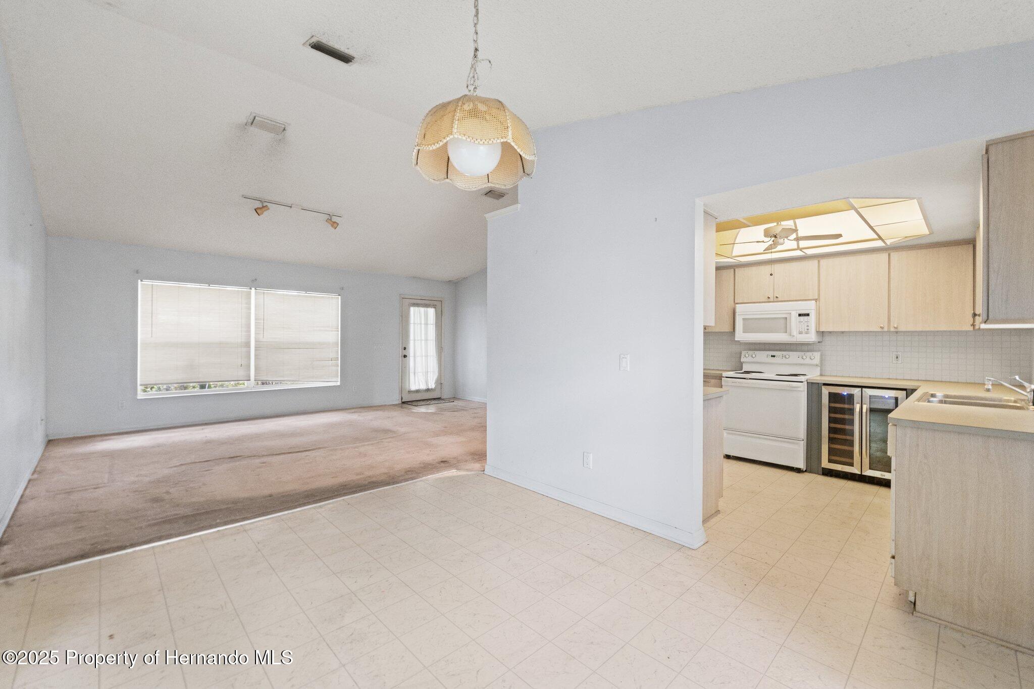 2418 Deltona Boulevard, Spring Hill, Florida image 7