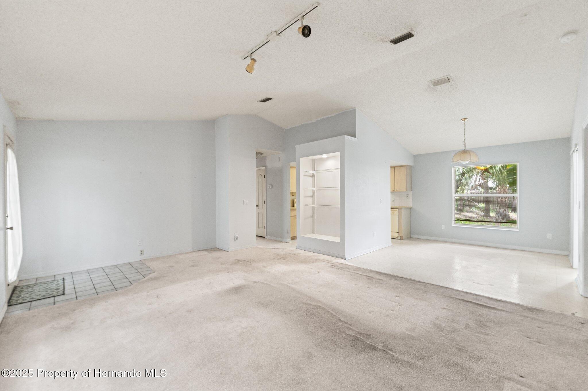 2418 Deltona Boulevard, Spring Hill, Florida image 9