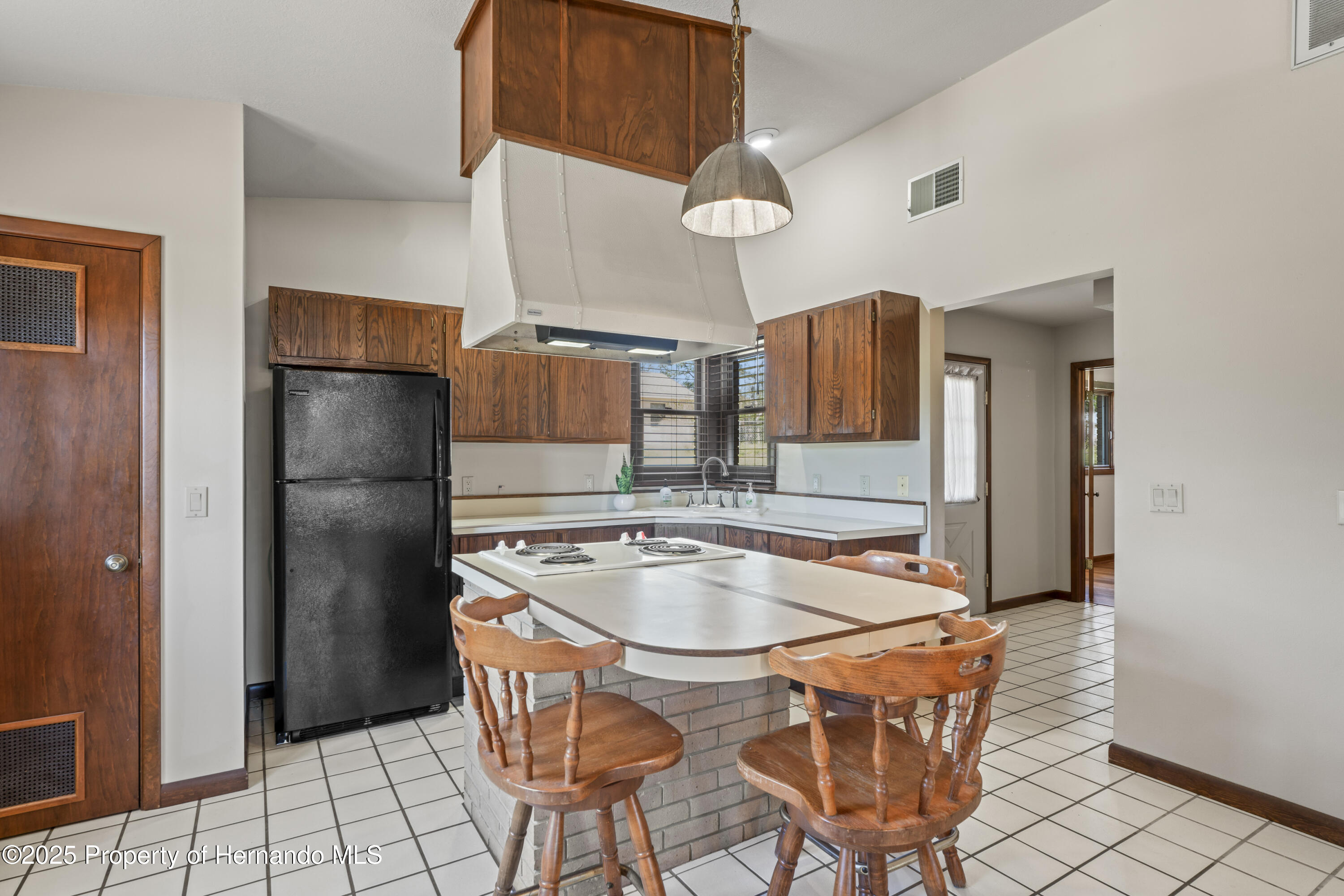 7169 Spruce Drive, Spring Hill, Florida image 12