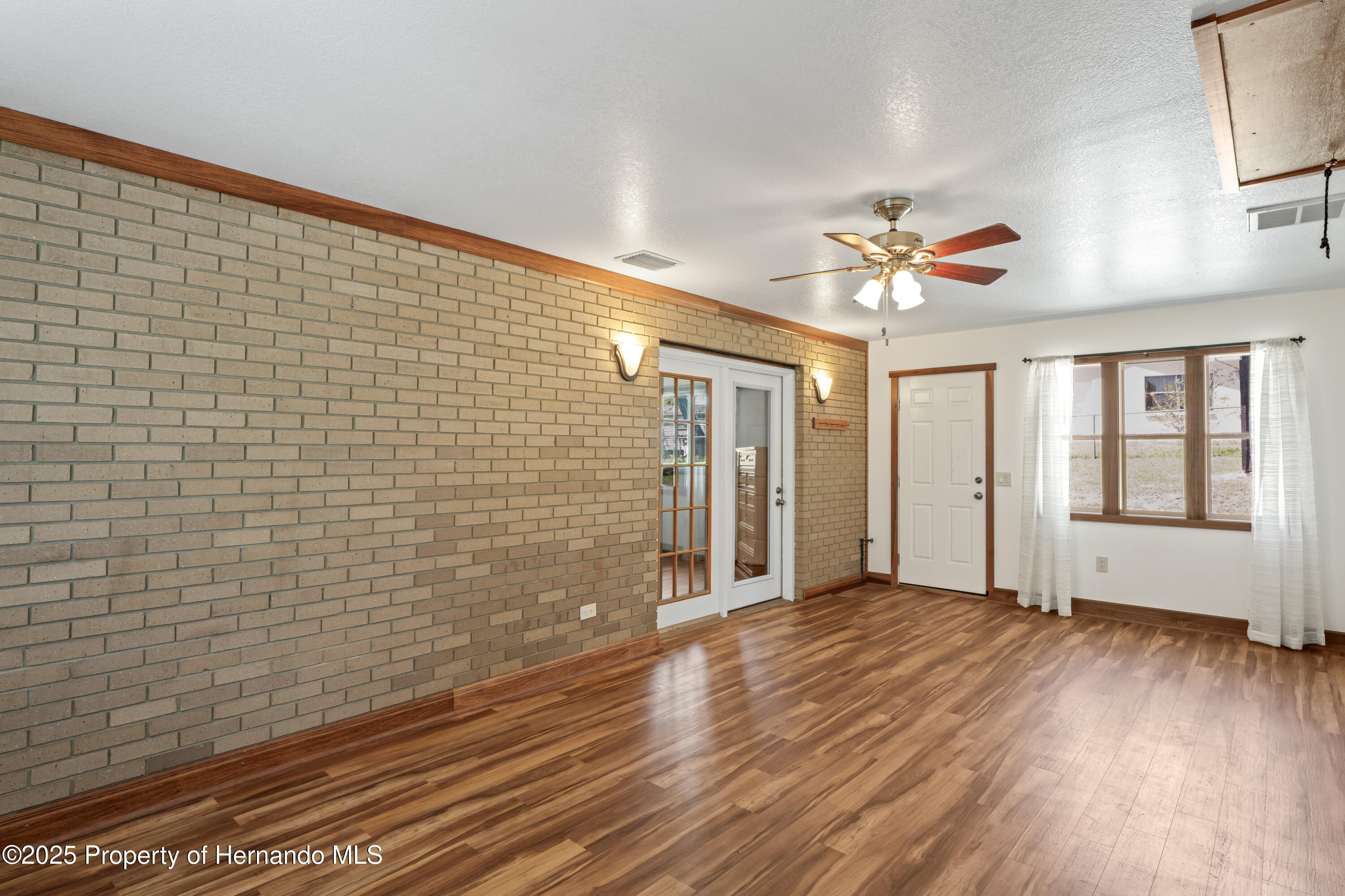 7169 Spruce Drive, Spring Hill, Florida image 23