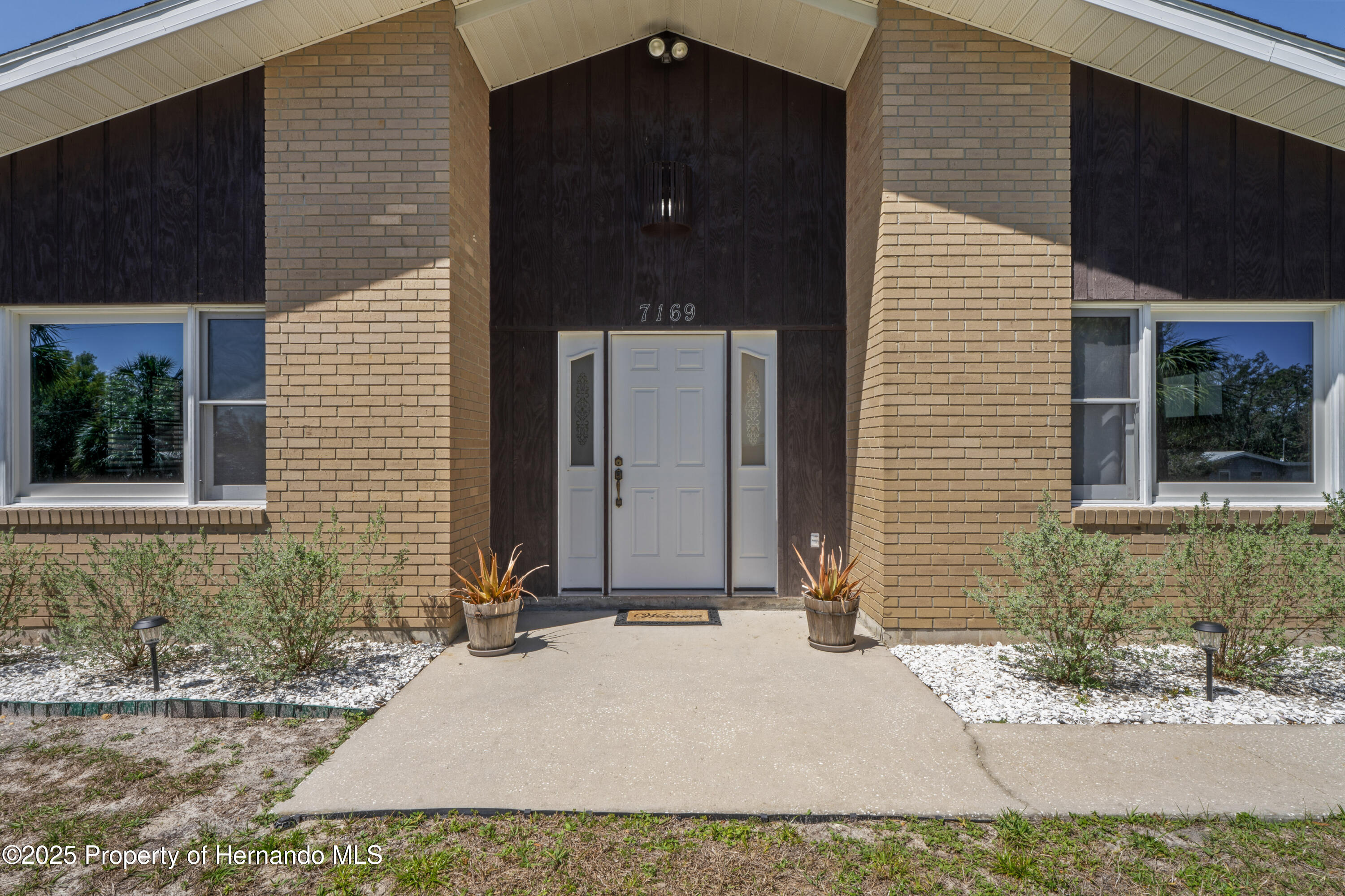 7169 Spruce Drive, Spring Hill, Florida image 4