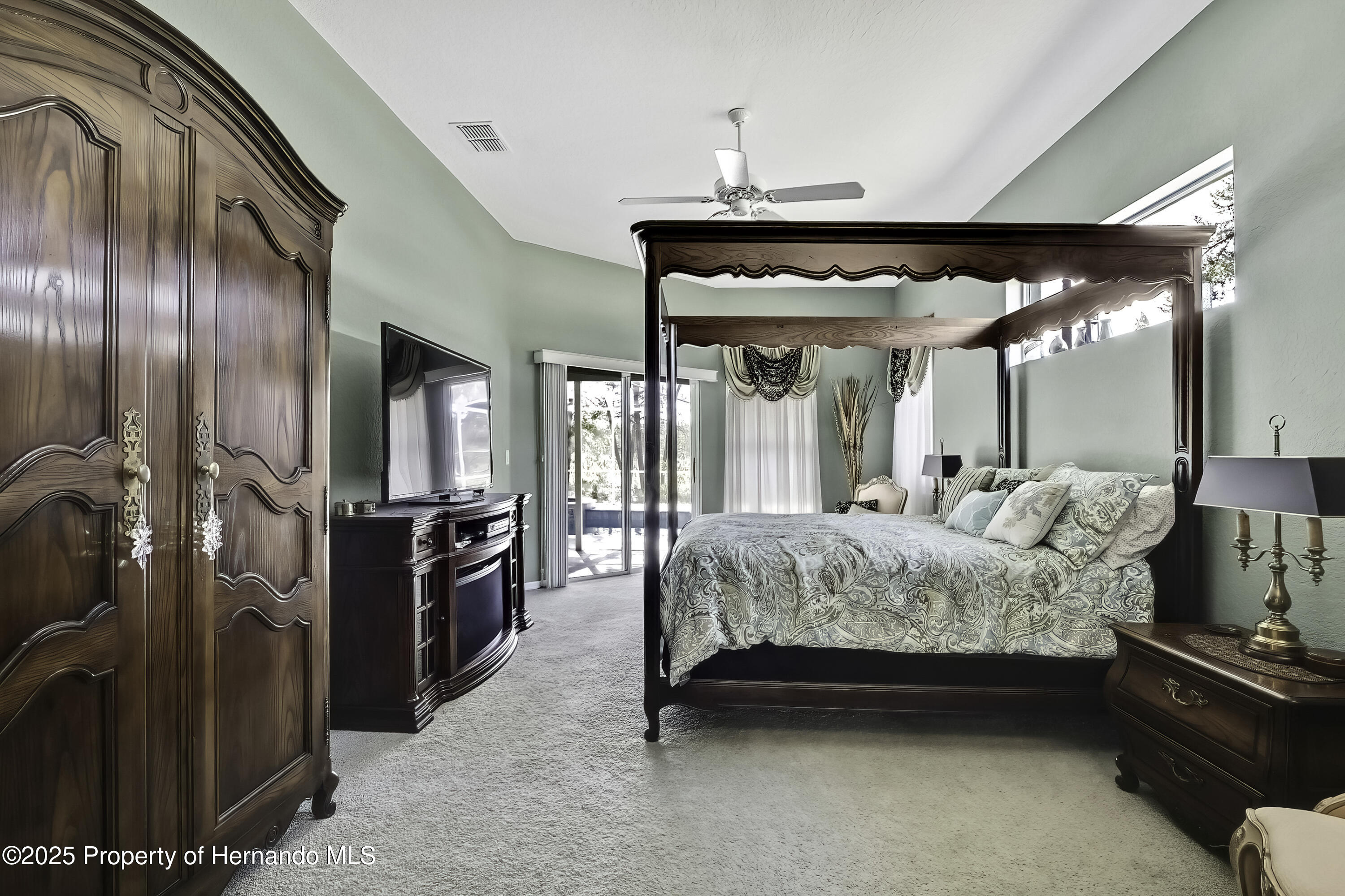 17364 Mediterranean Circle, Brooksville, Florida image 16