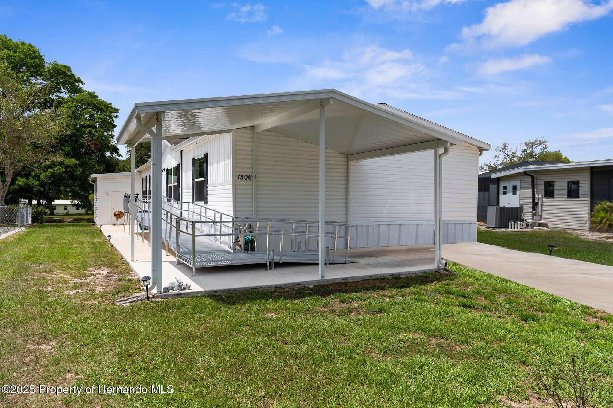 15061 Brookridge Boulevard, Brooksville, Florida image 1