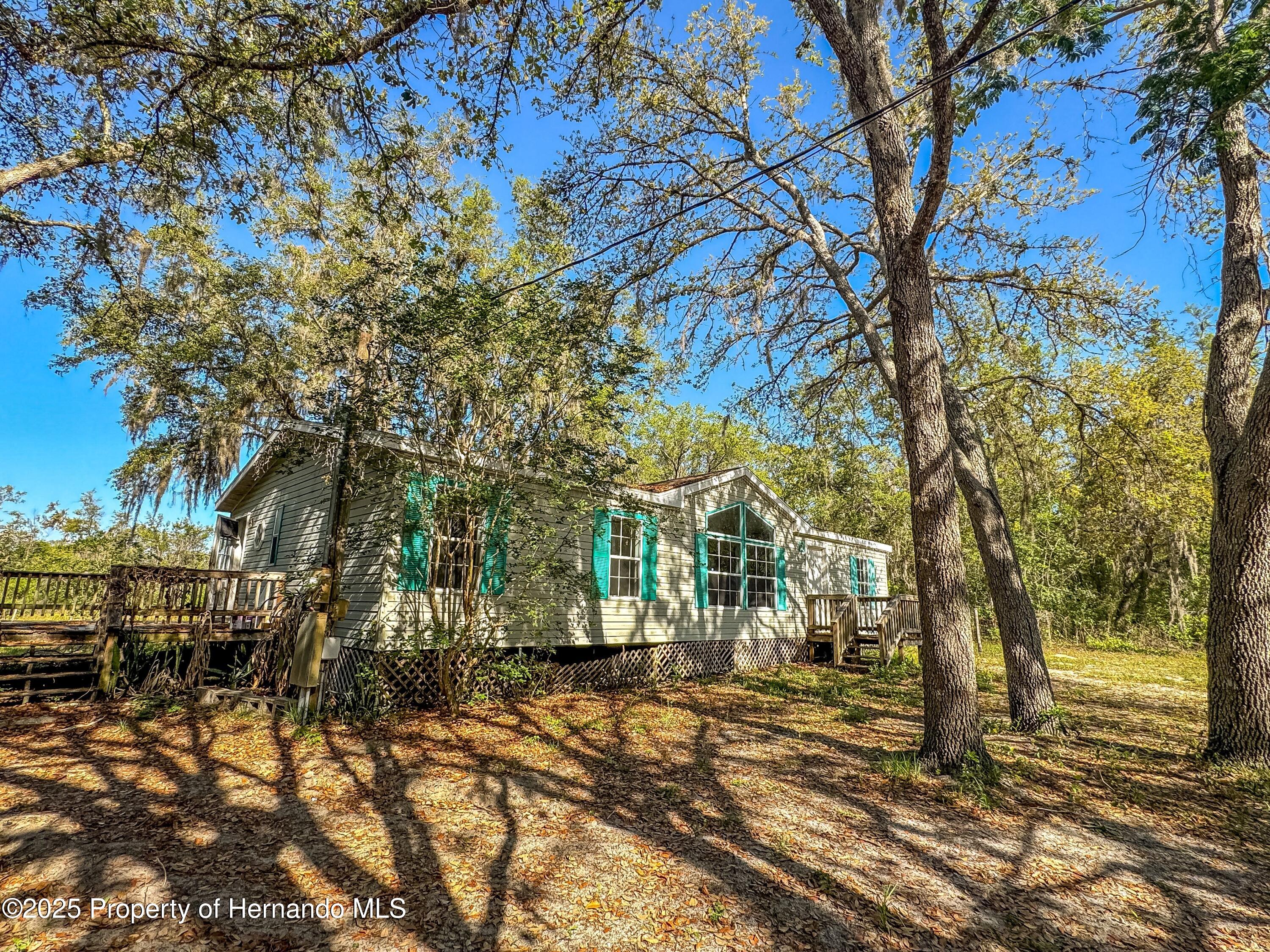 3231 Burwell Road, Webster, Florida image 9