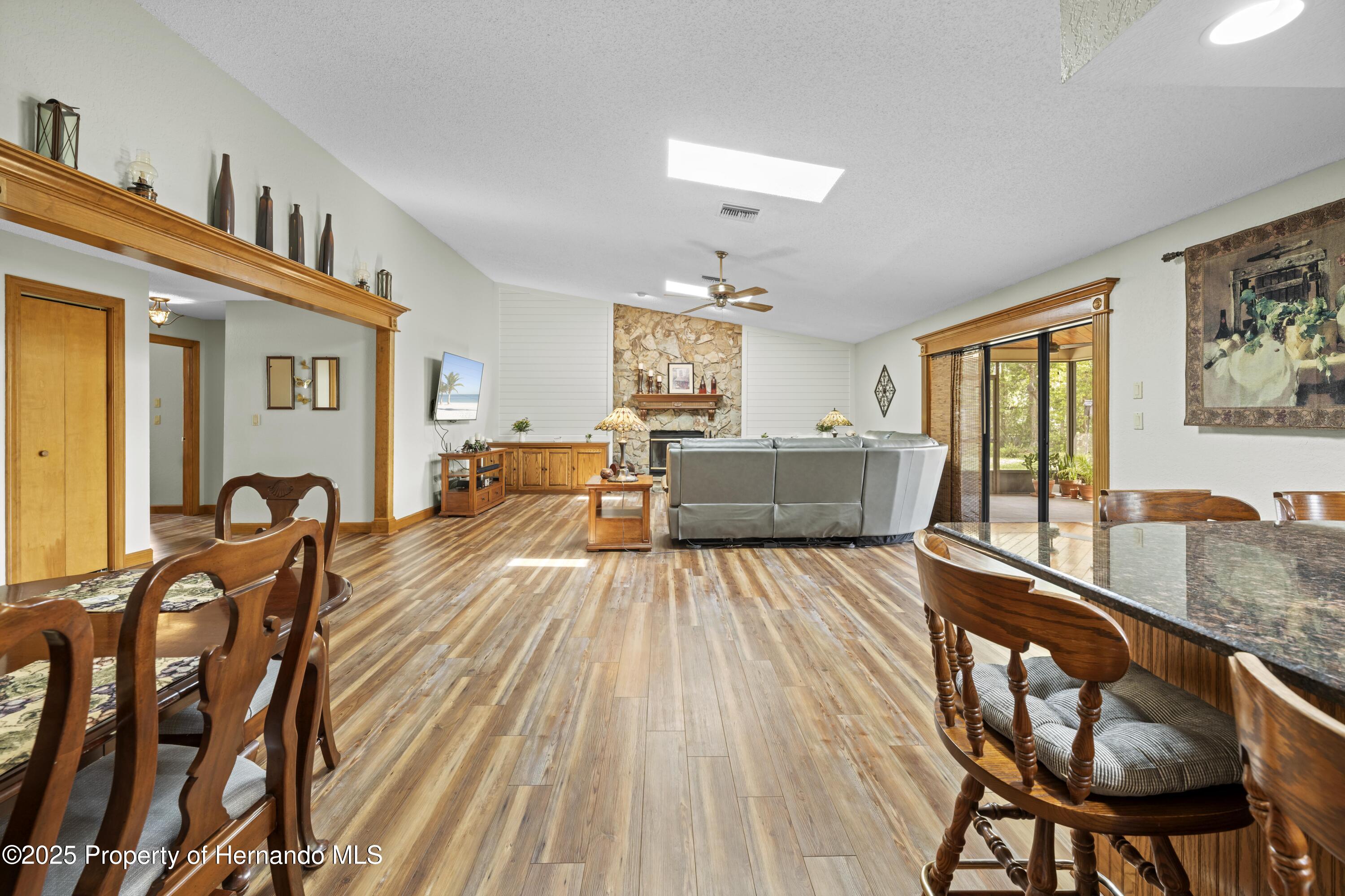 24076 Ragan Drive, Brooksville, Florida image 33