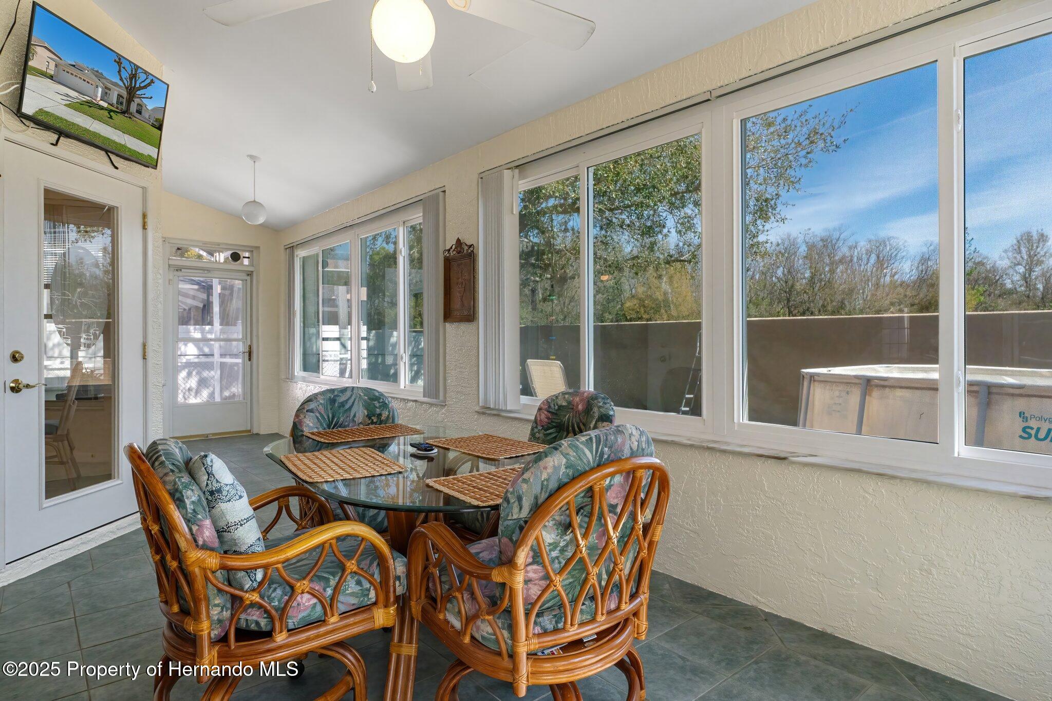 4804 Crestknoll Lane, New Port Richey, Florida image 24