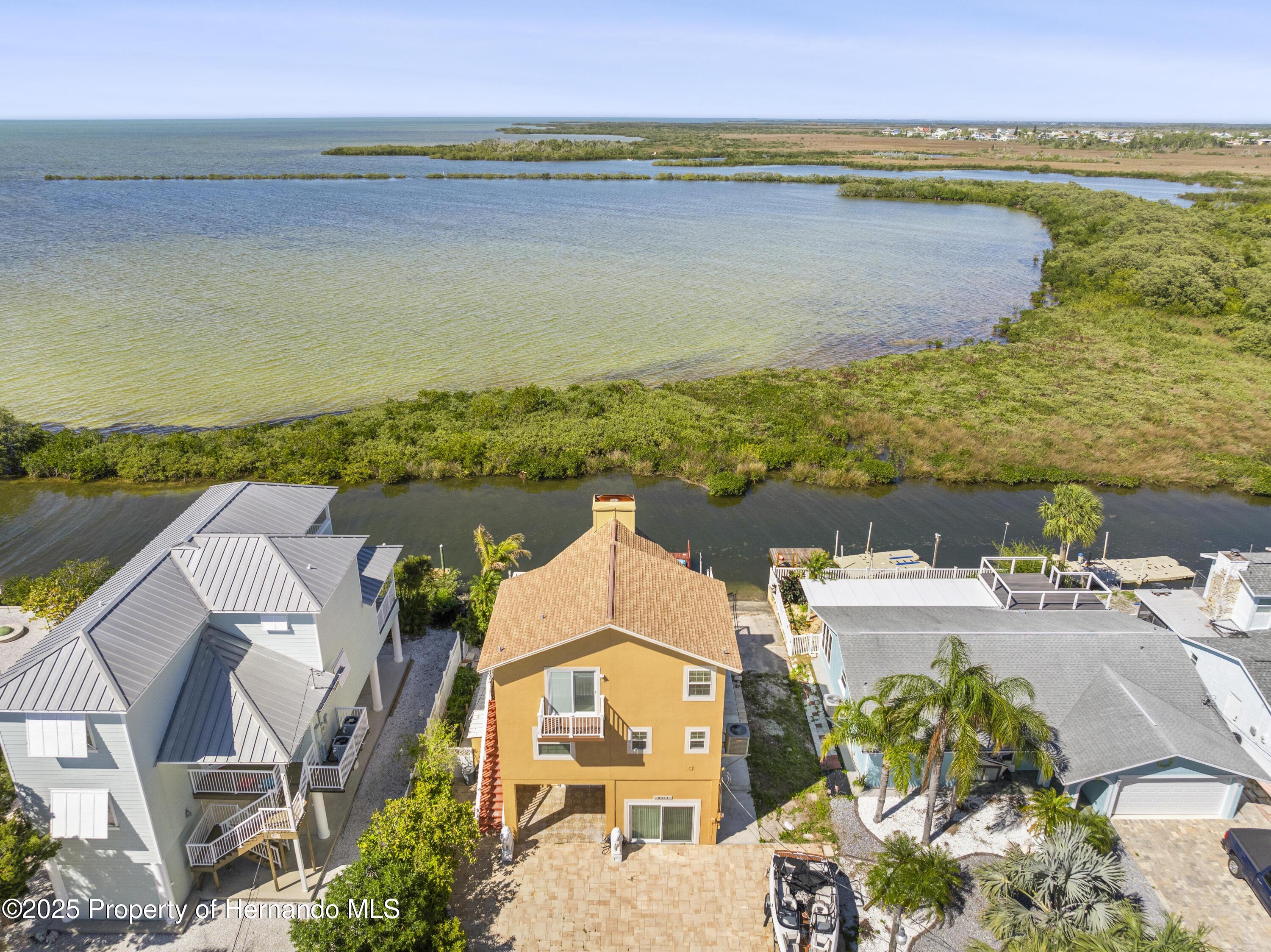 6633 Driftwood Drive, Hudson, Florida image 20