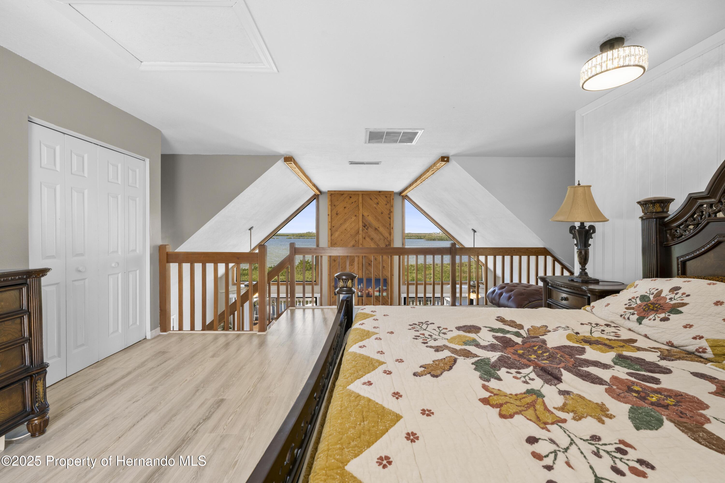 6633 Driftwood Drive, Hudson, Florida image 31