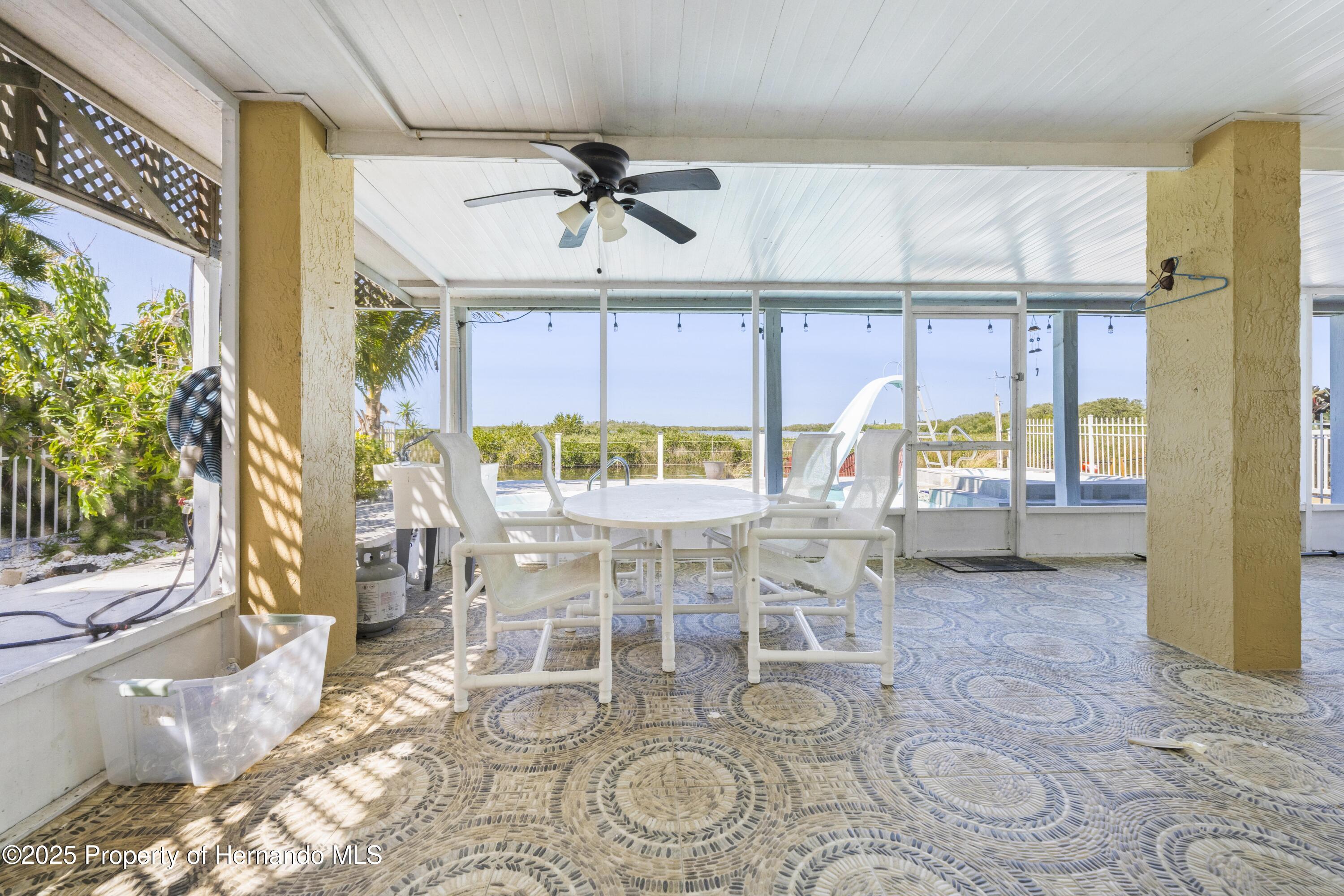 6633 Driftwood Drive, Hudson, Florida image 12