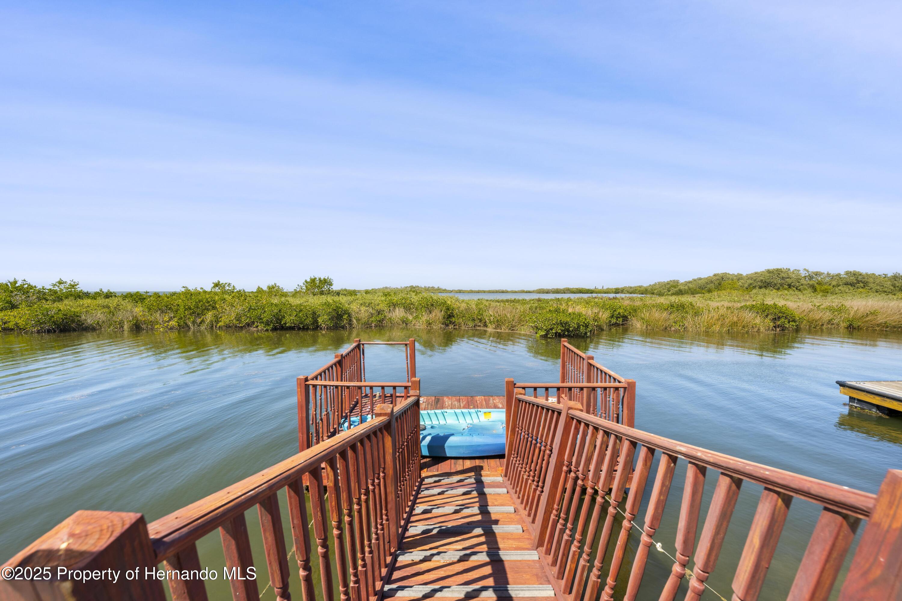 6633 Driftwood Drive, Hudson, Florida image 11