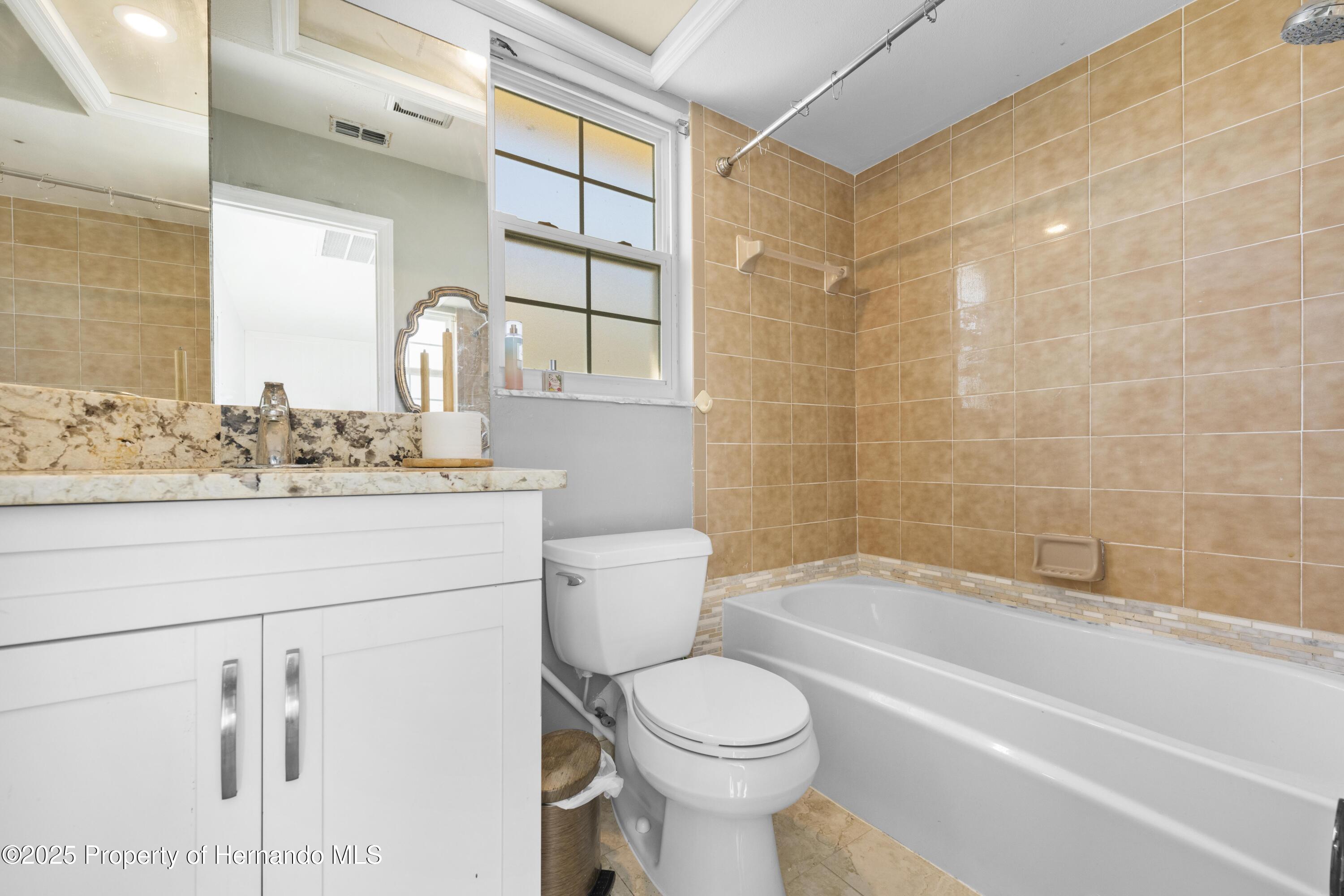 6633 Driftwood Drive, Hudson, Florida image 33