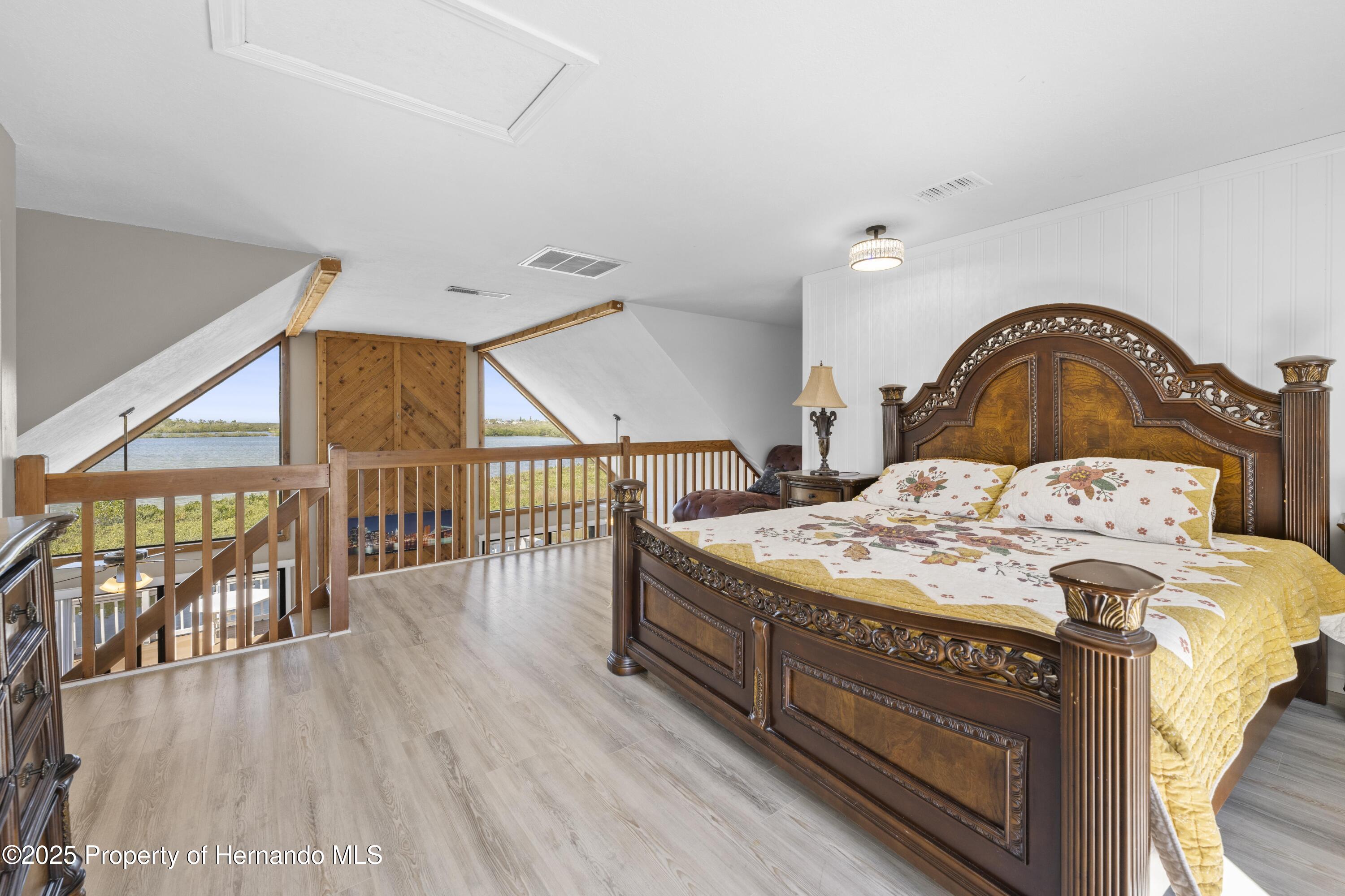 6633 Driftwood Drive, Hudson, Florida image 30