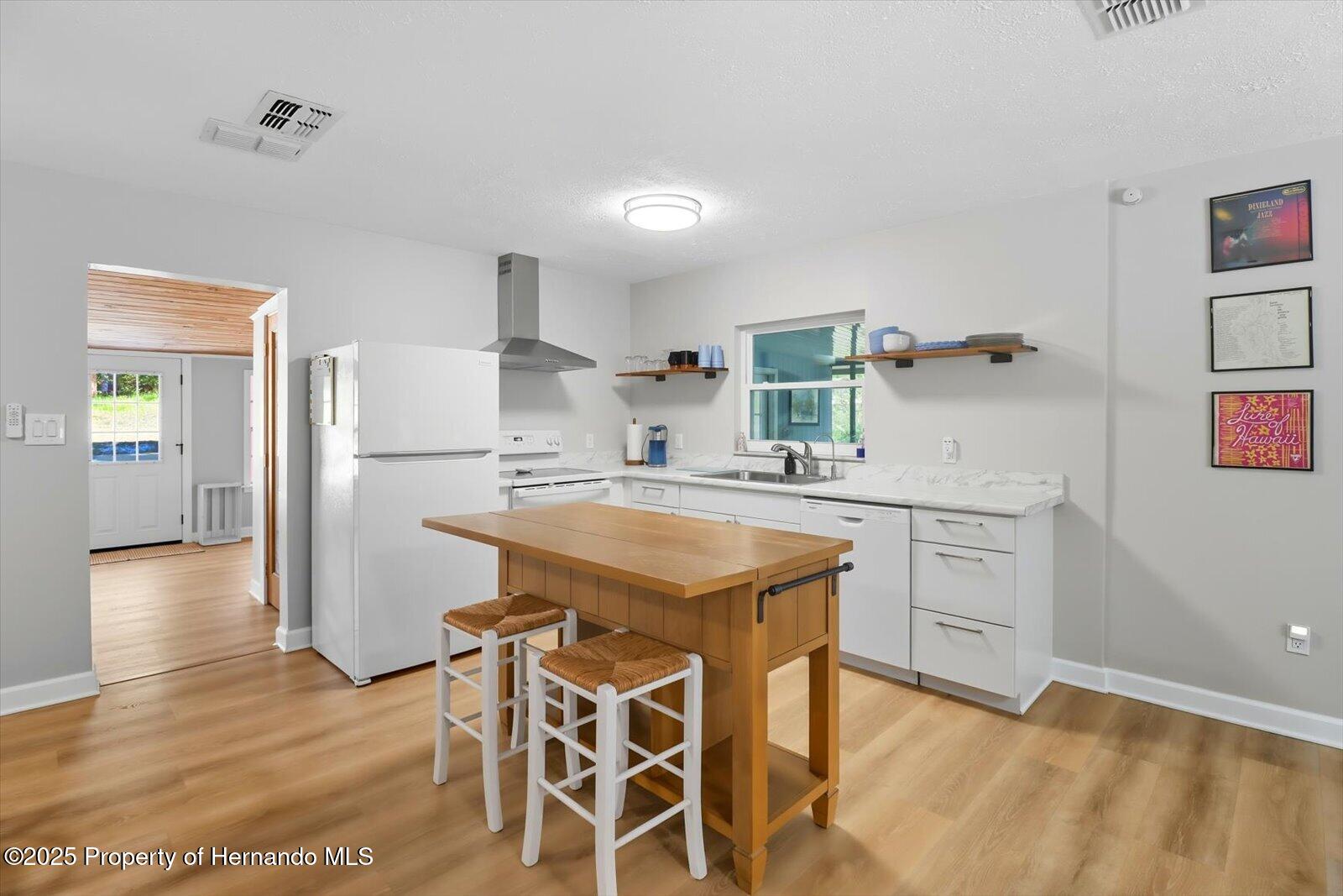 Inglis, Florida 34449, United States, 2 Bedrooms Bedrooms, ,2 BathroomsBathrooms,Residential,Active,214890