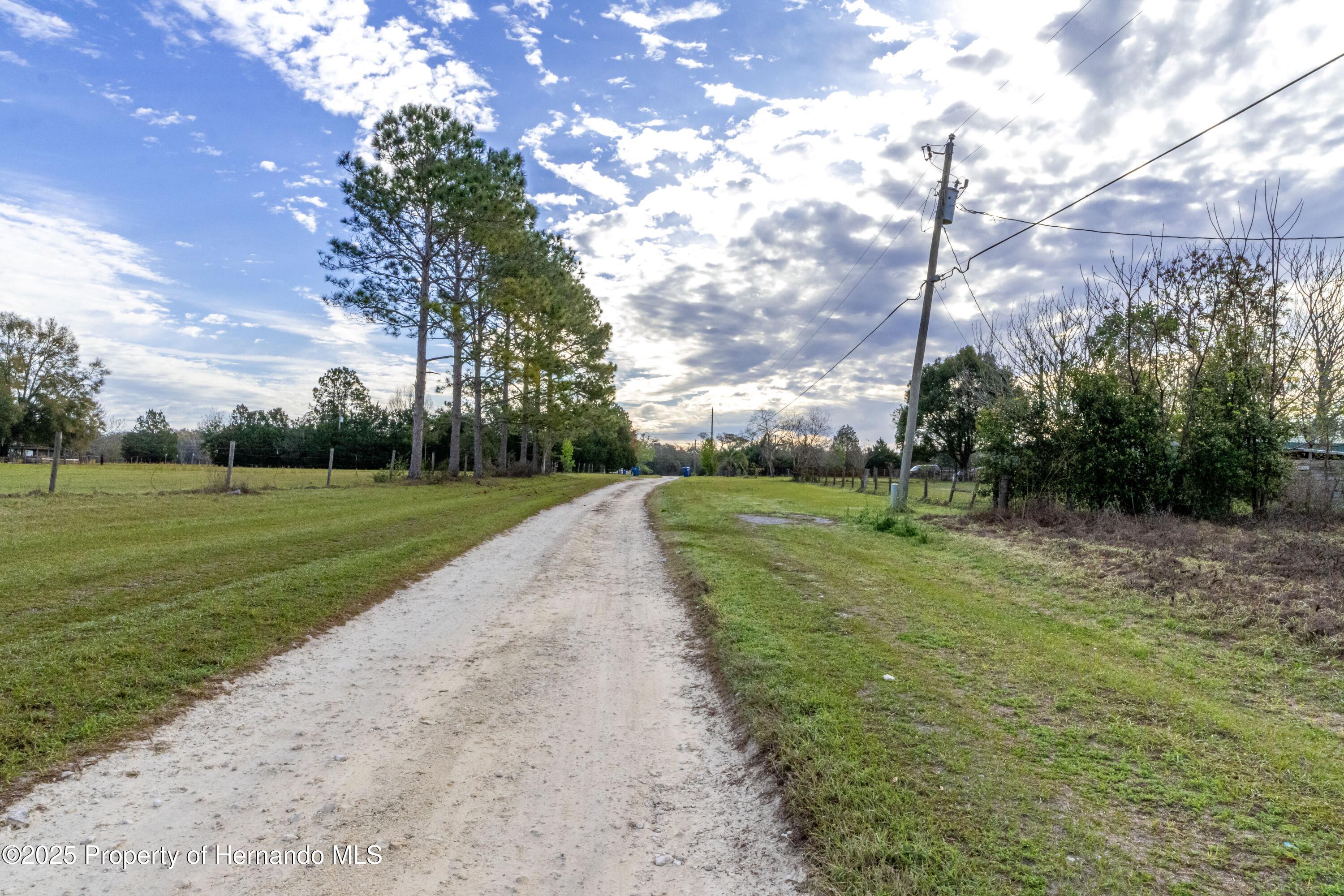 Atlantis Lane, Brooksville, Florida image 5