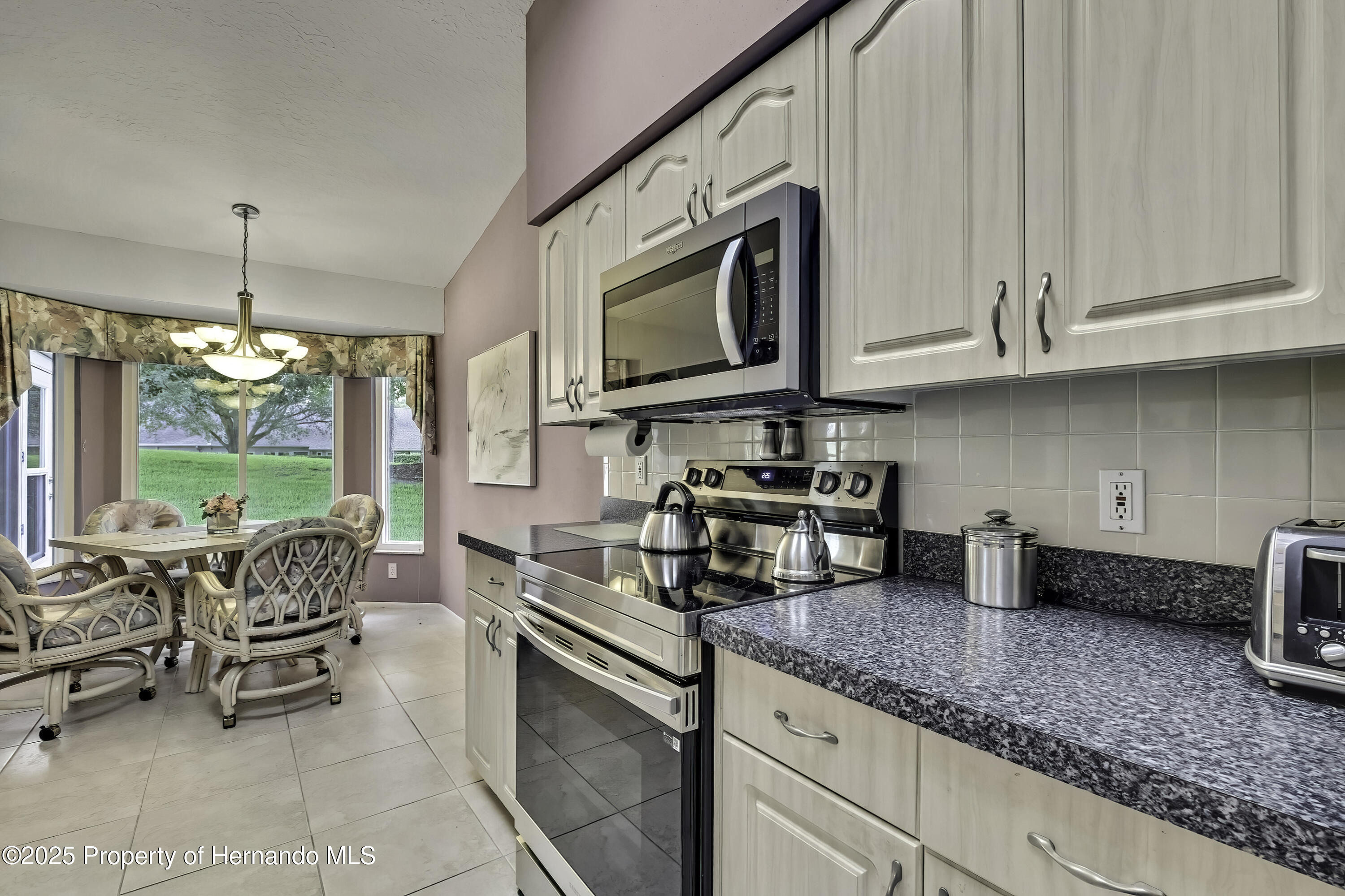 2439 Hidden Trail Drive, Spring Hill, Florida image 18