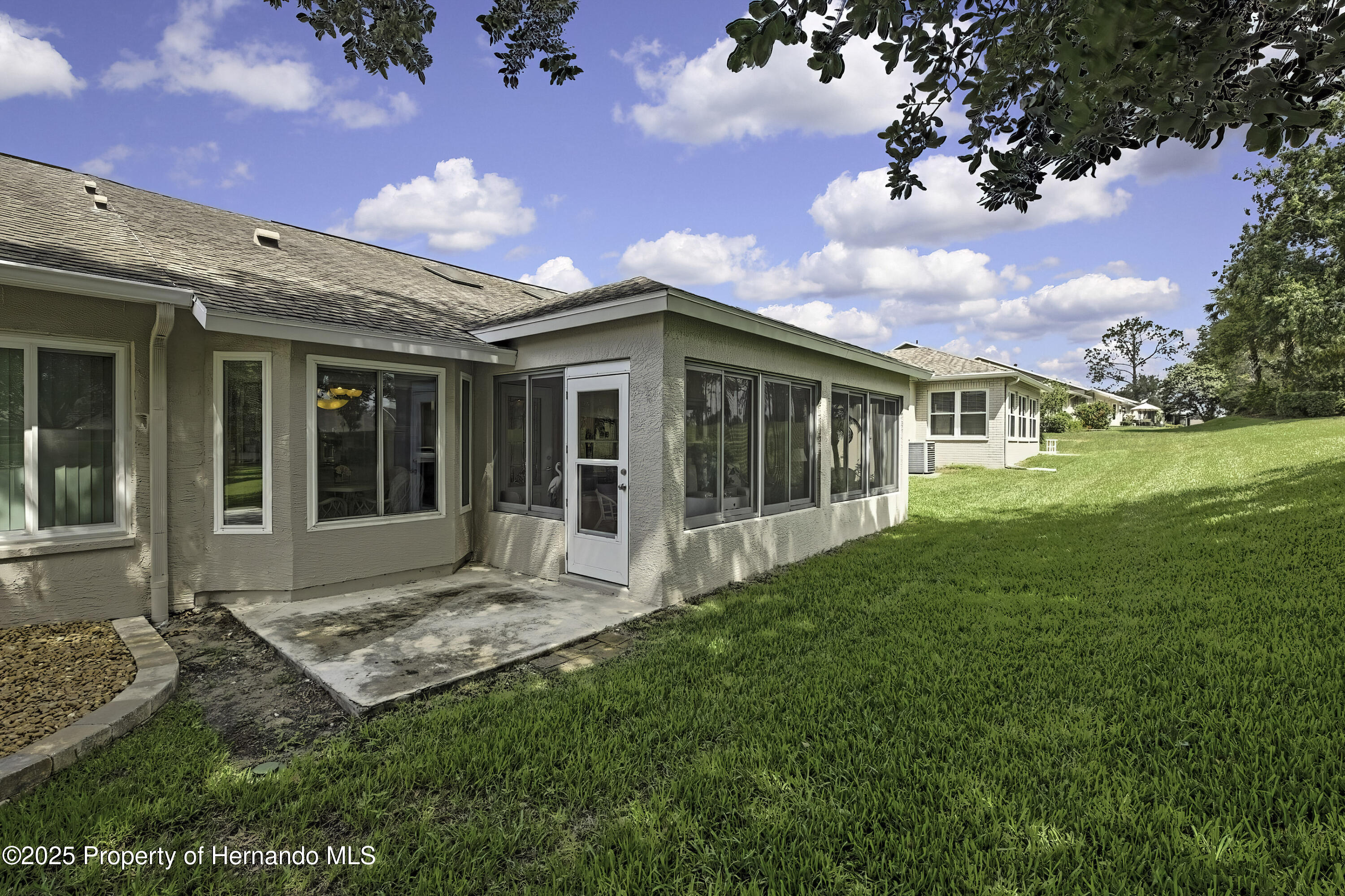 2439 Hidden Trail Drive, Spring Hill, Florida image 36