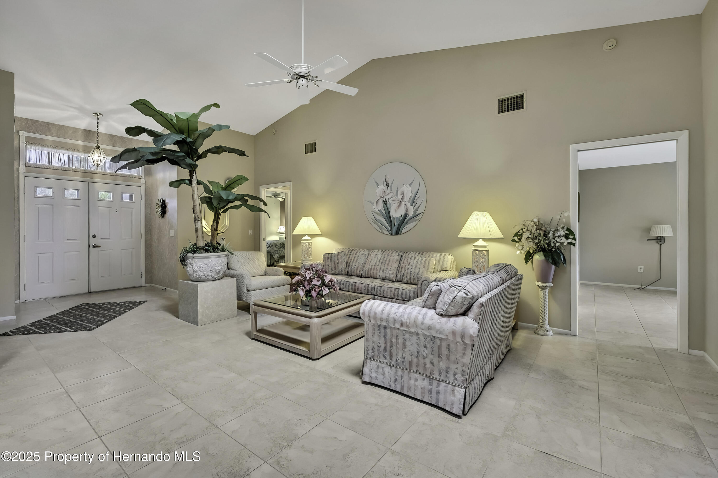 2439 Hidden Trail Drive, Spring Hill, Florida image 5