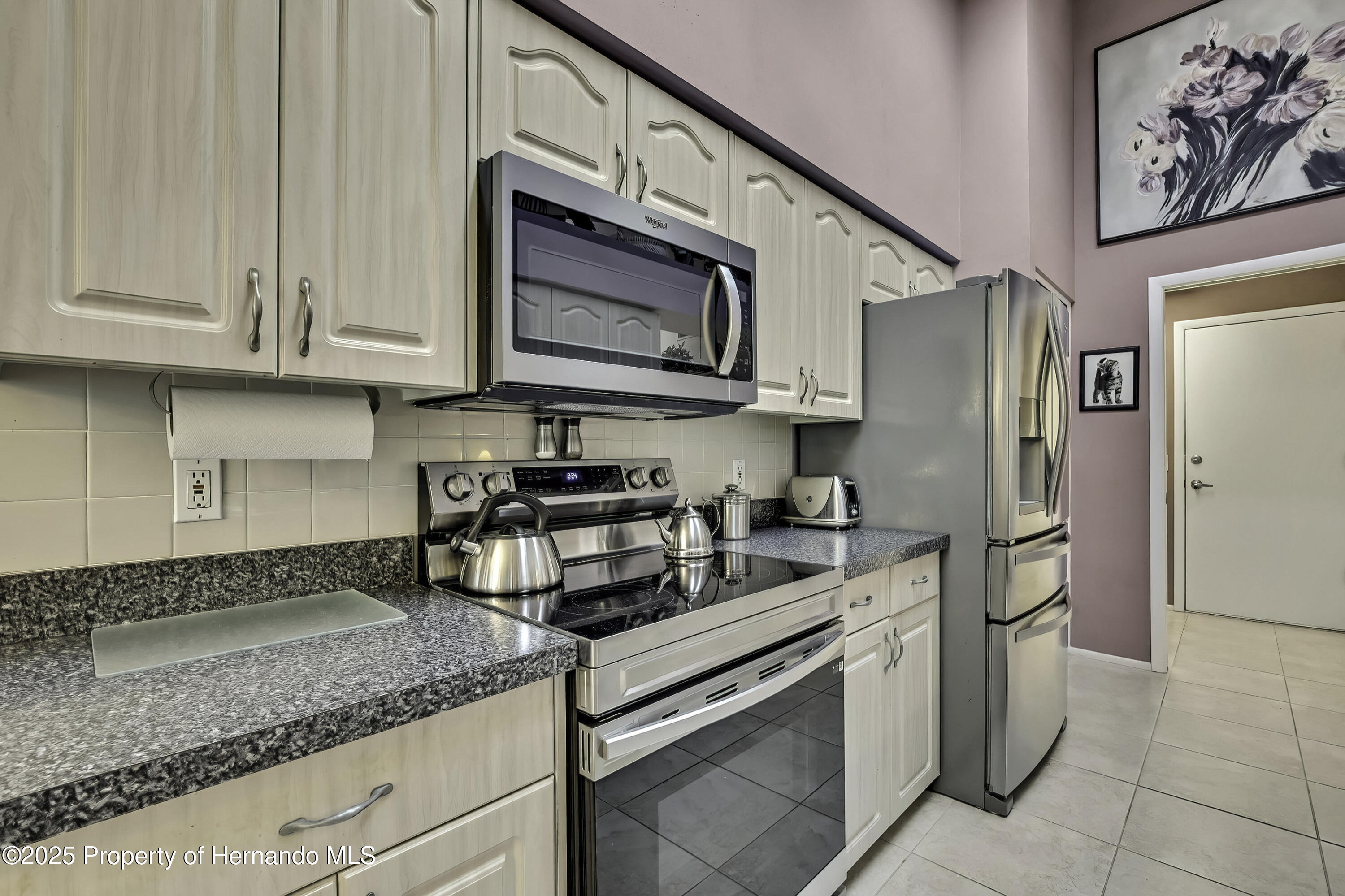 2439 Hidden Trail Drive, Spring Hill, Florida image 16