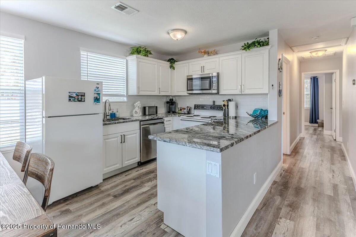 6183 Waverly Road, Weeki Wachee, Florida image 28
