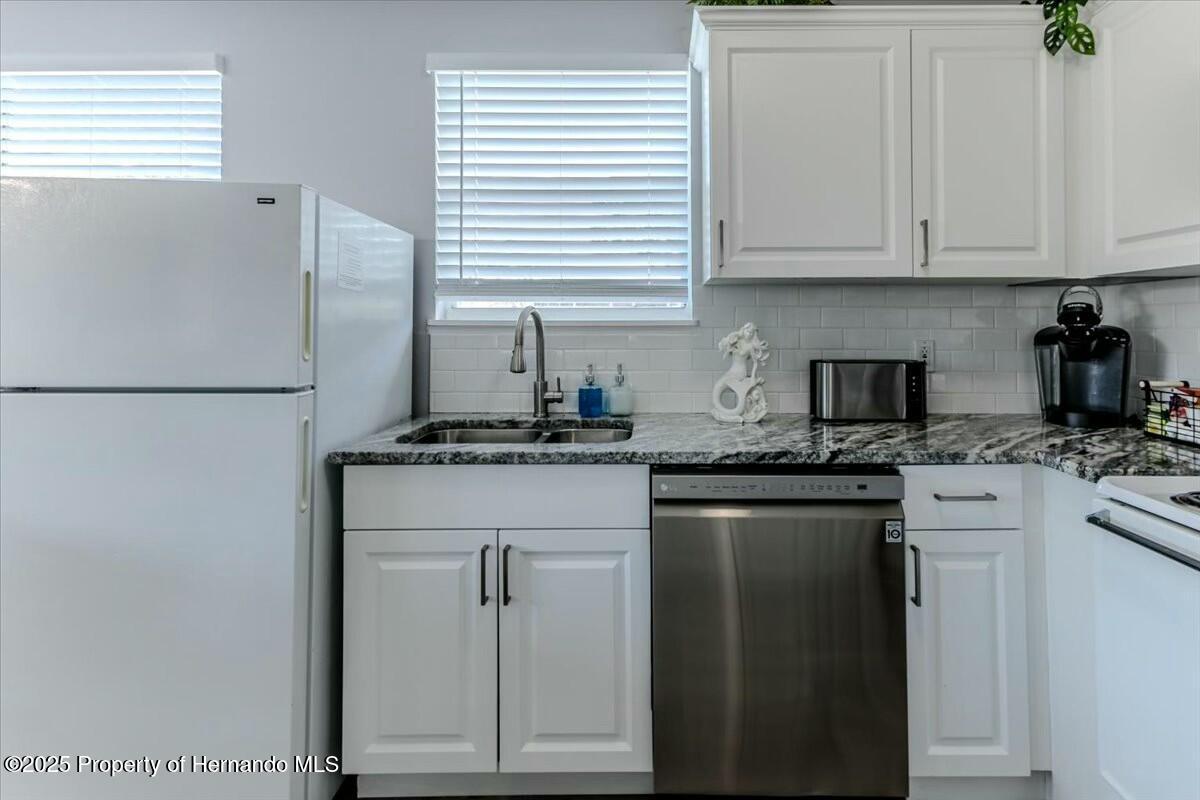 6183 Waverly Road, Weeki Wachee, Florida image 30