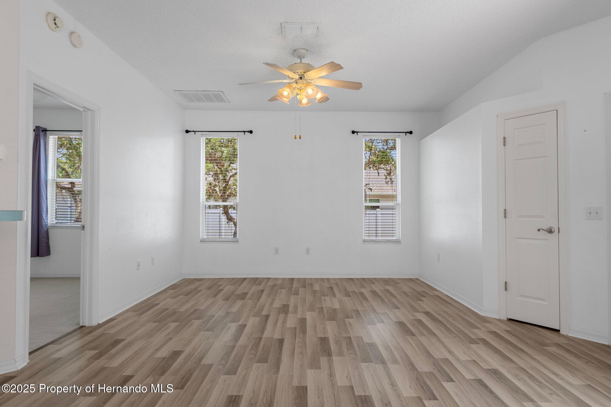8382 Christopher Lane, Brooksville, Florida image 19