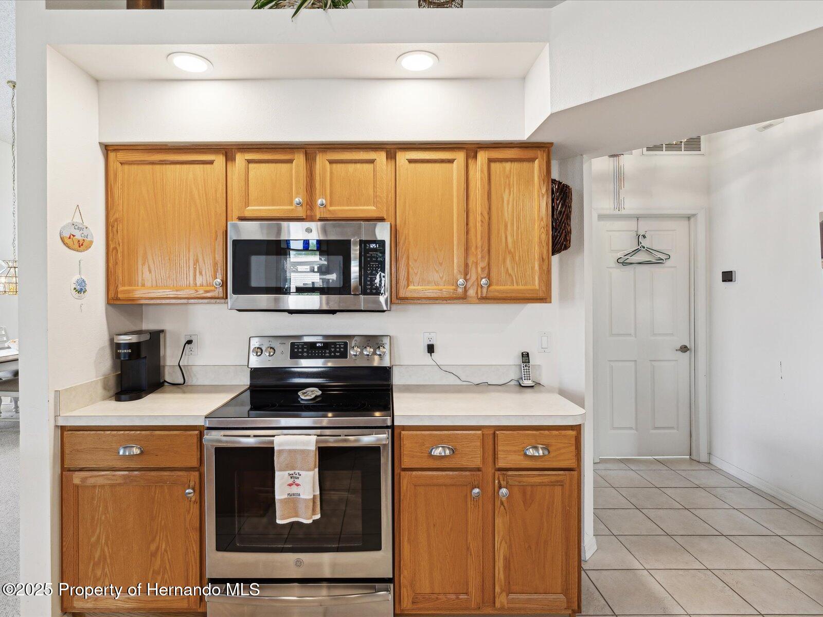 8013 Summerbreeze Terrace, Spring Hill, Florida image 24
