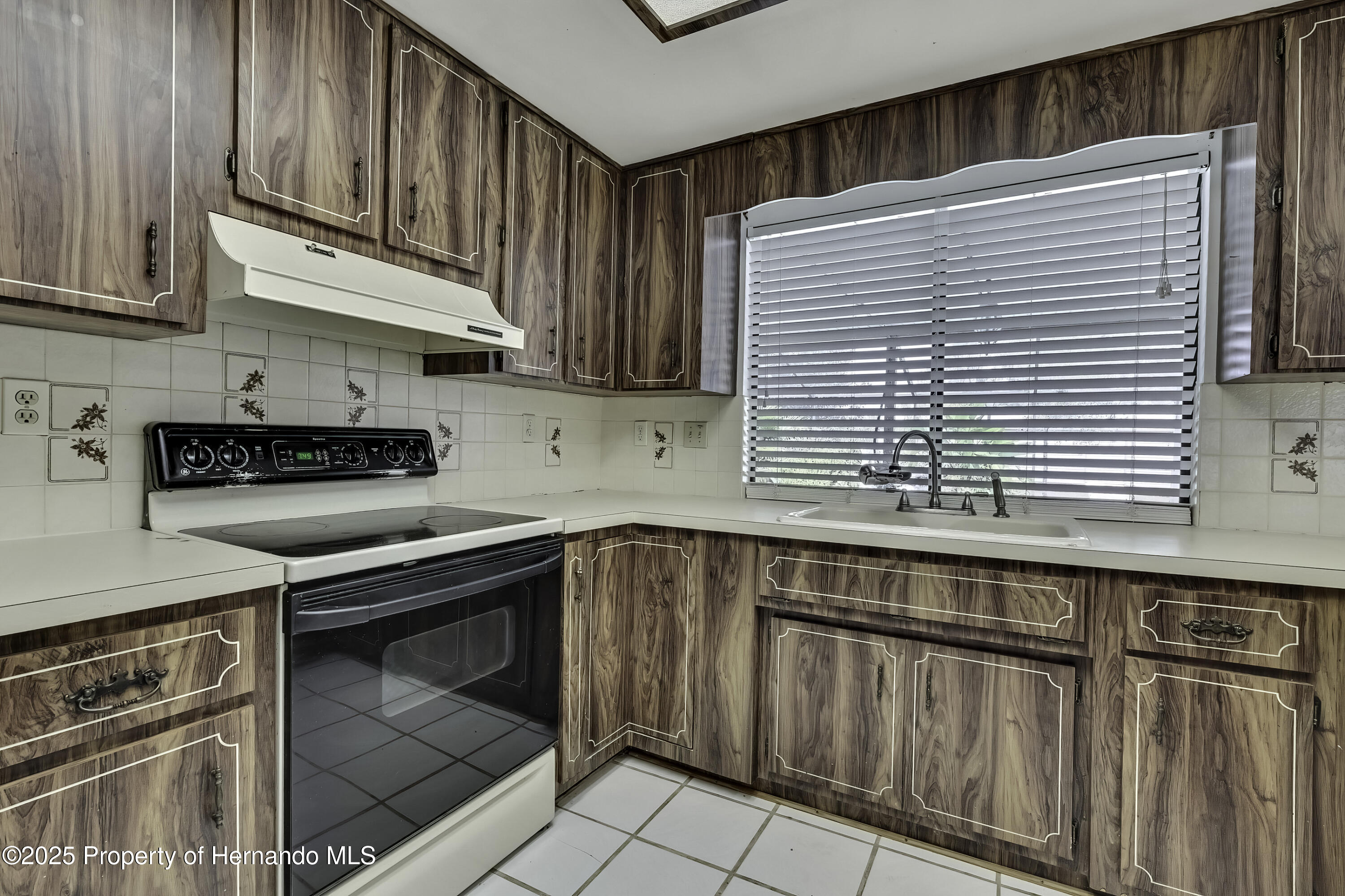 15035 Woodbury Road, Brooksville, Florida image 15