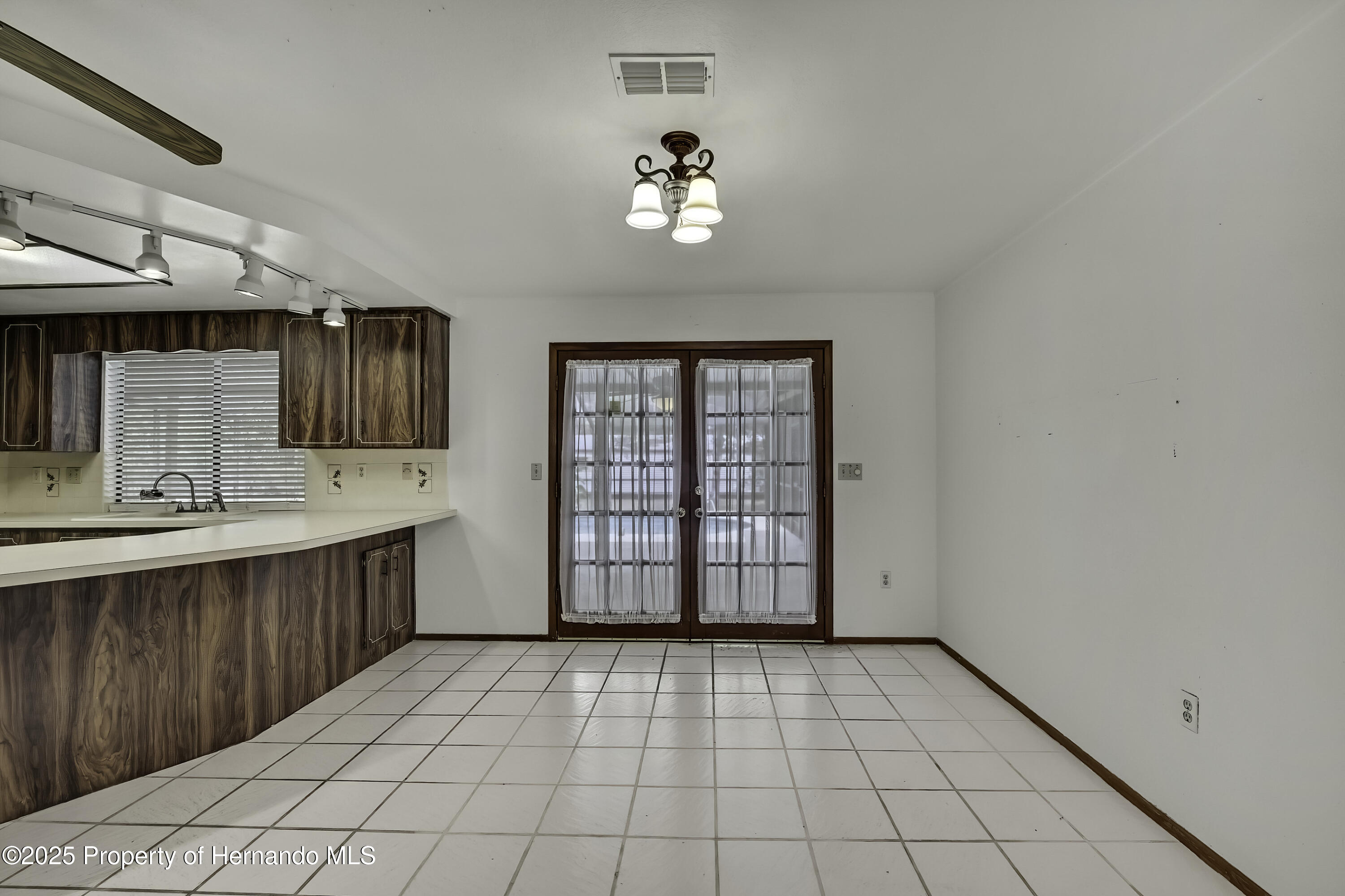 15035 Woodbury Road, Brooksville, Florida image 12