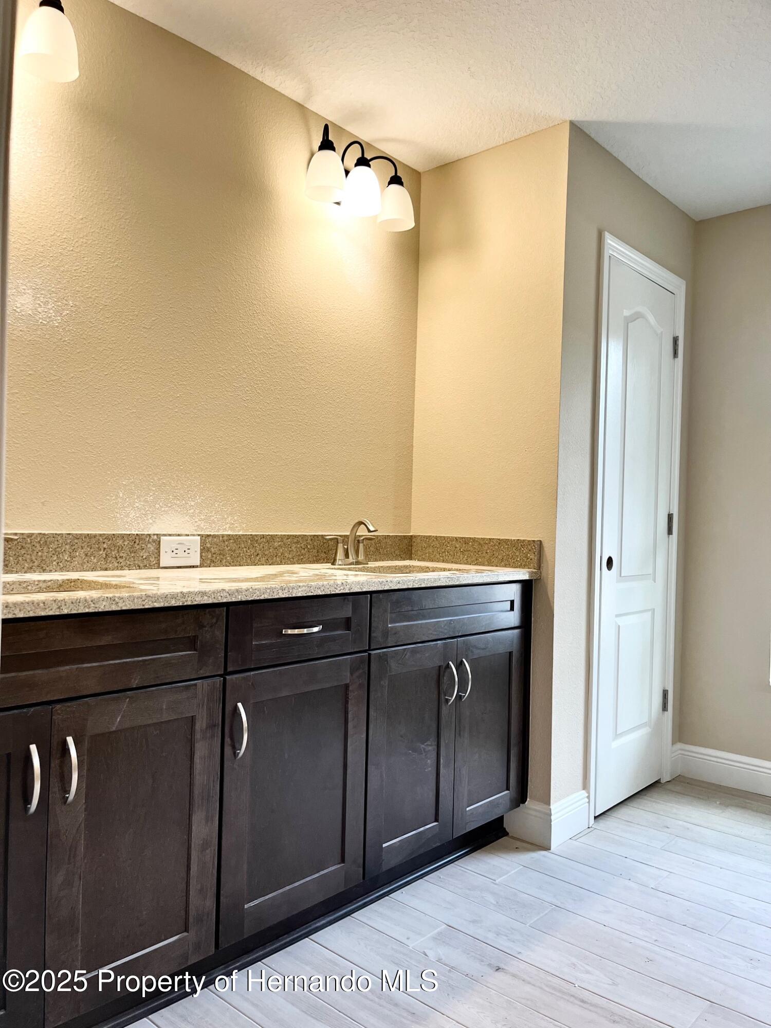 15450 Cliff Swallow Road, Brooksville, Florida image 11