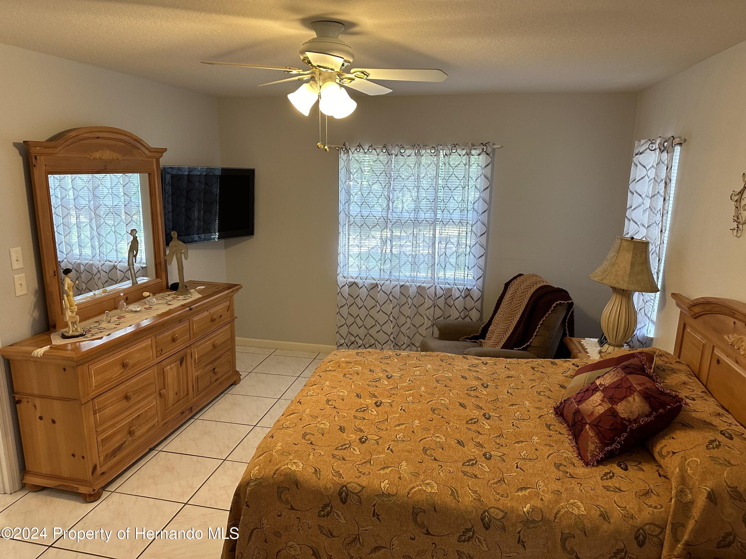 7775 Holiday Drive, Spring Hill, Florida image 30