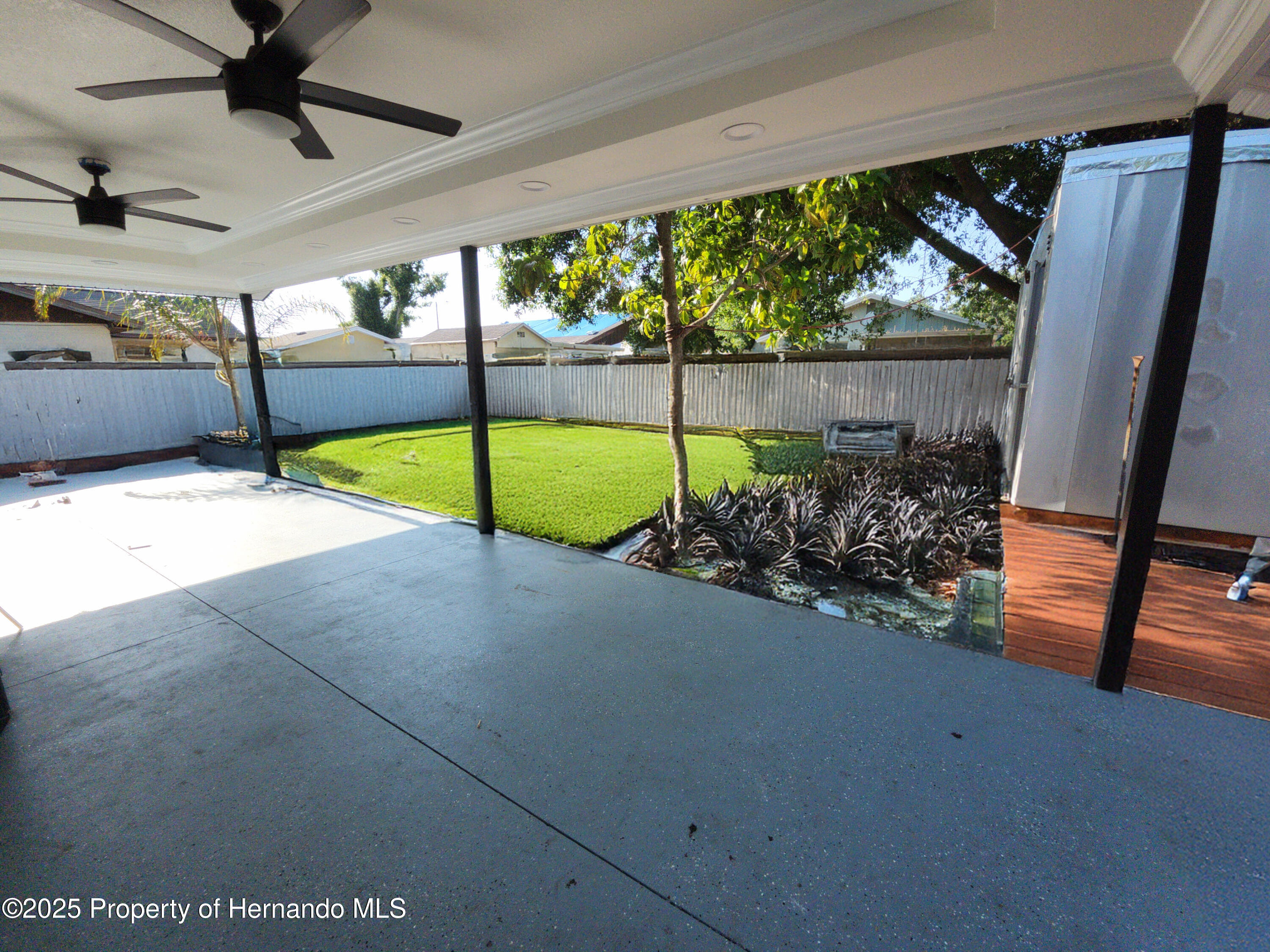 10101 Moores Mill Court, Tampa, Florida image 5
