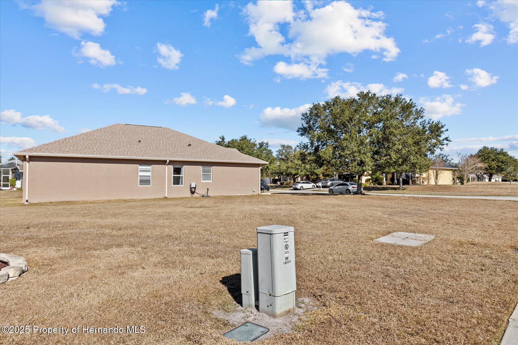 2309 Cross Tee Court, Brooksville, Florida image 8