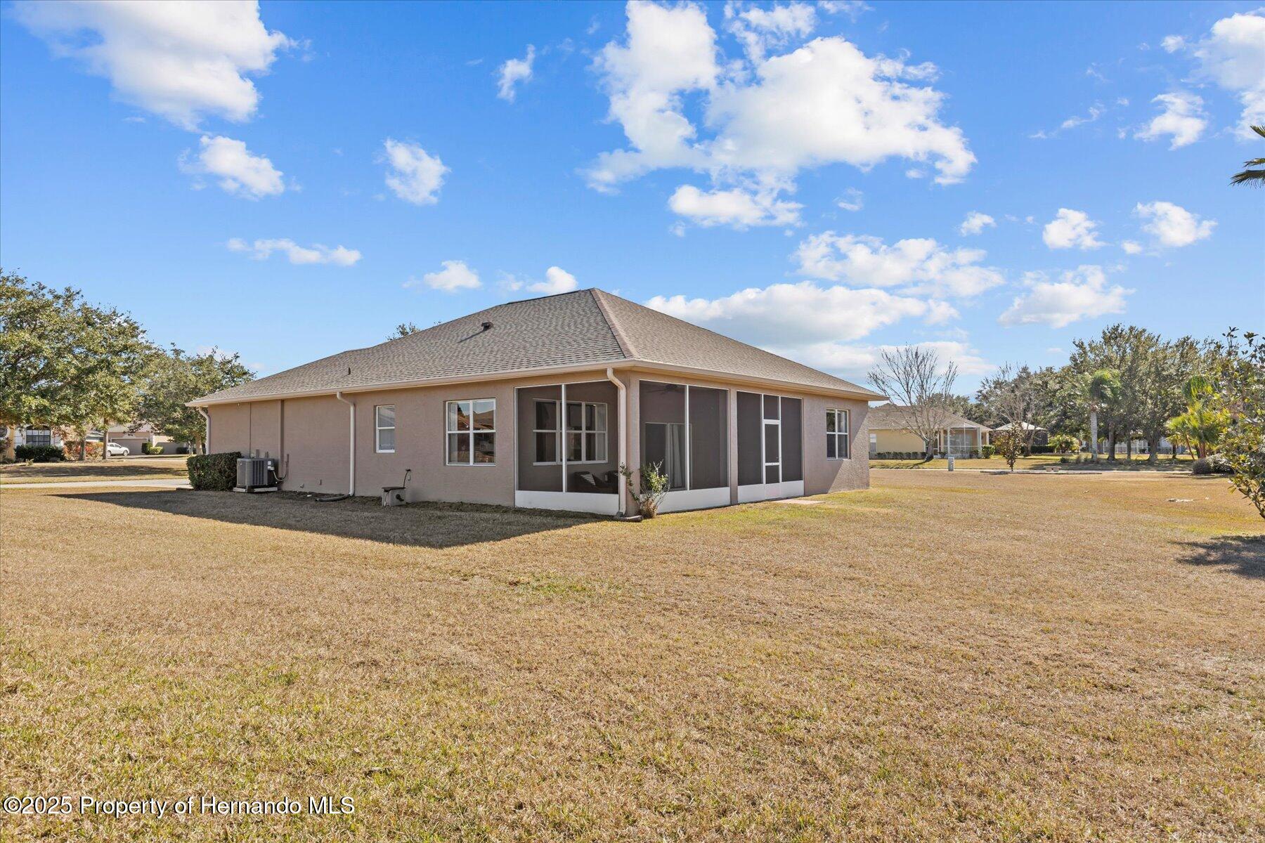 2309 Cross Tee Court, Brooksville, Florida image 6