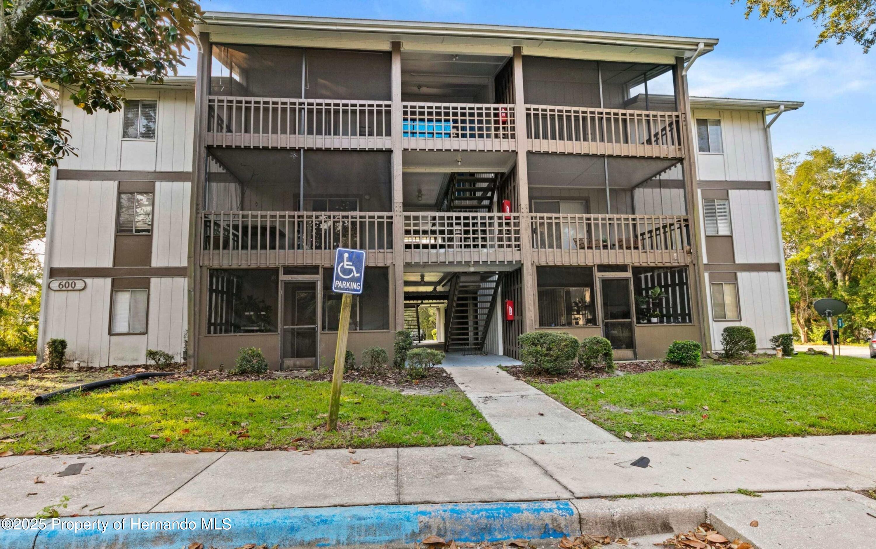 6519 W Newberry Road #107, Gainesville, Florida image 1