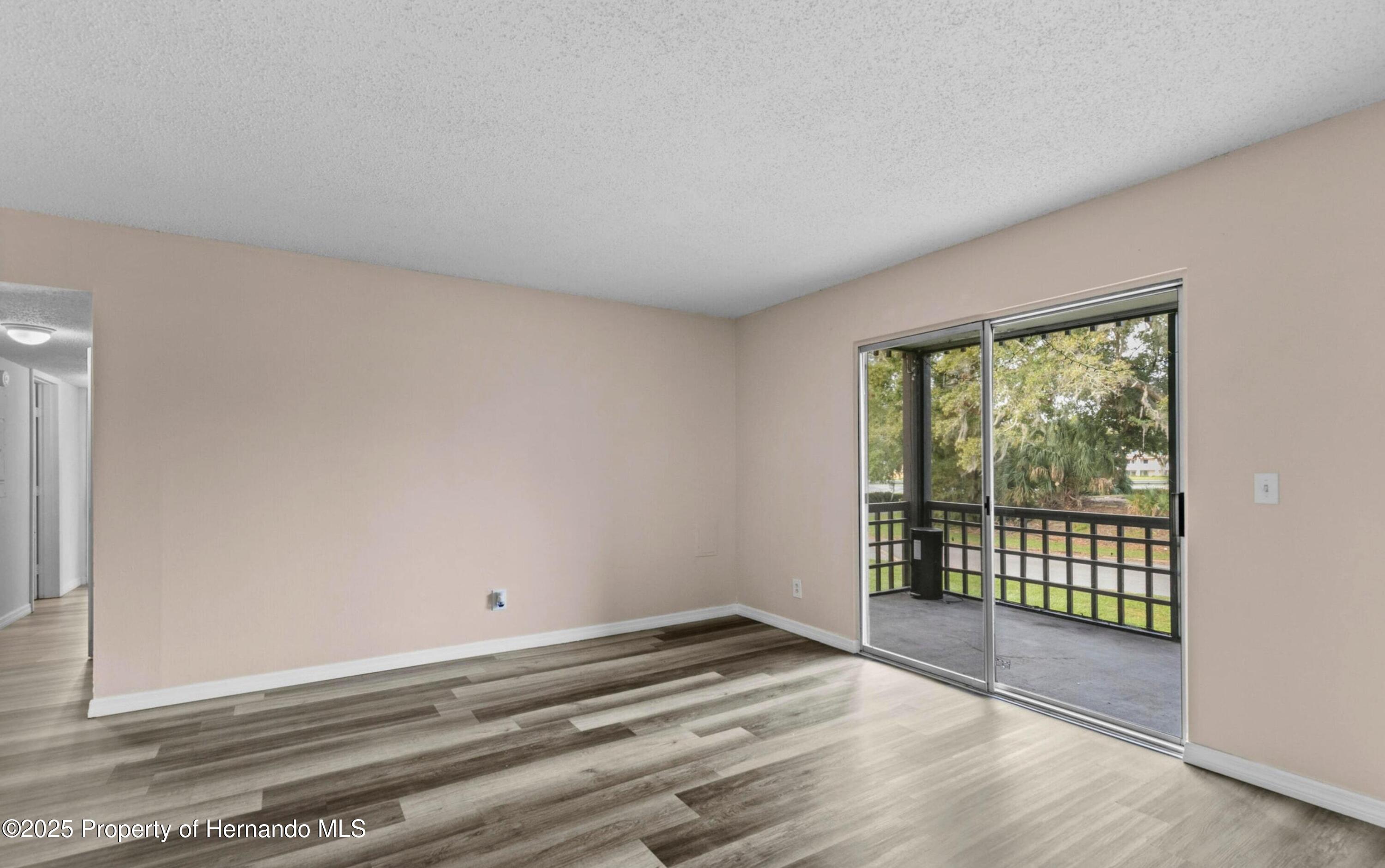 6519 W Newberry Road #107, Gainesville, Florida image 2