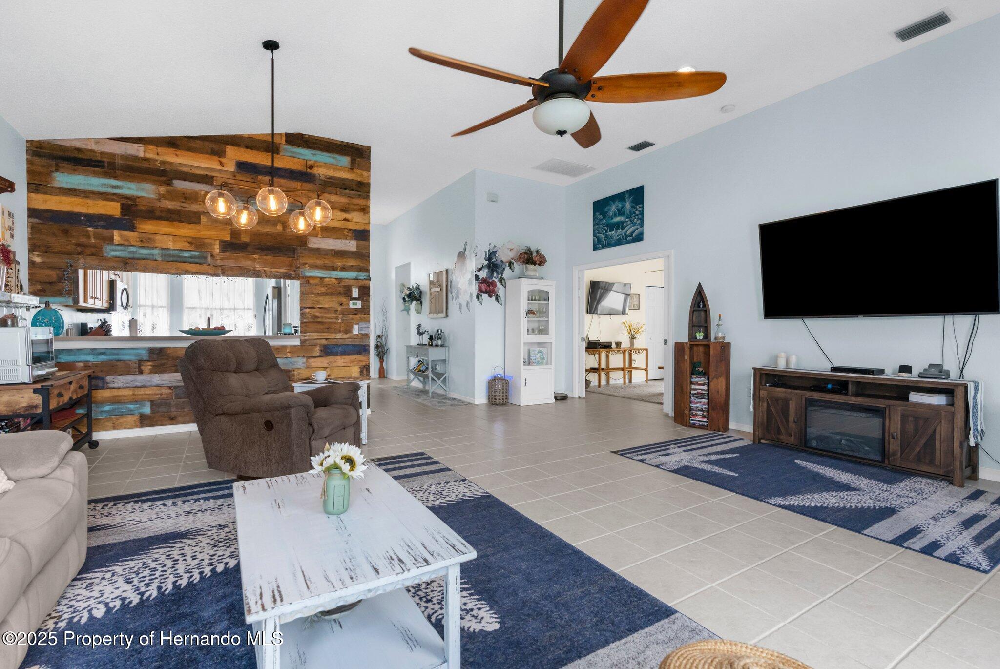 18209 Breland Drive, Hudson, Florida image 14