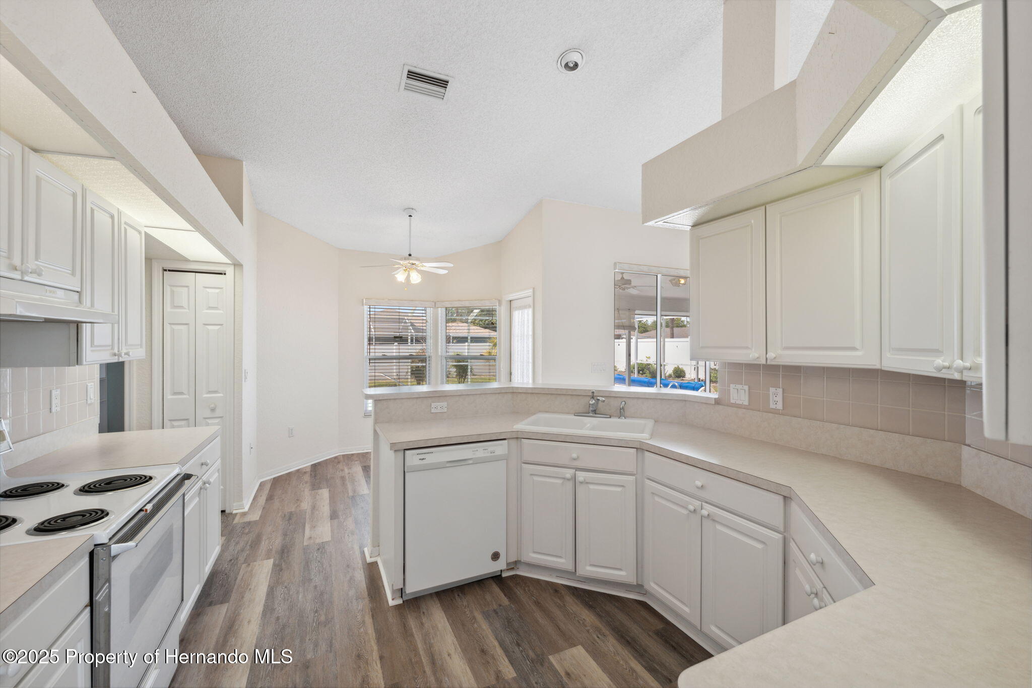 2057 Carson Avenue, Spring Hill, Florida image 11