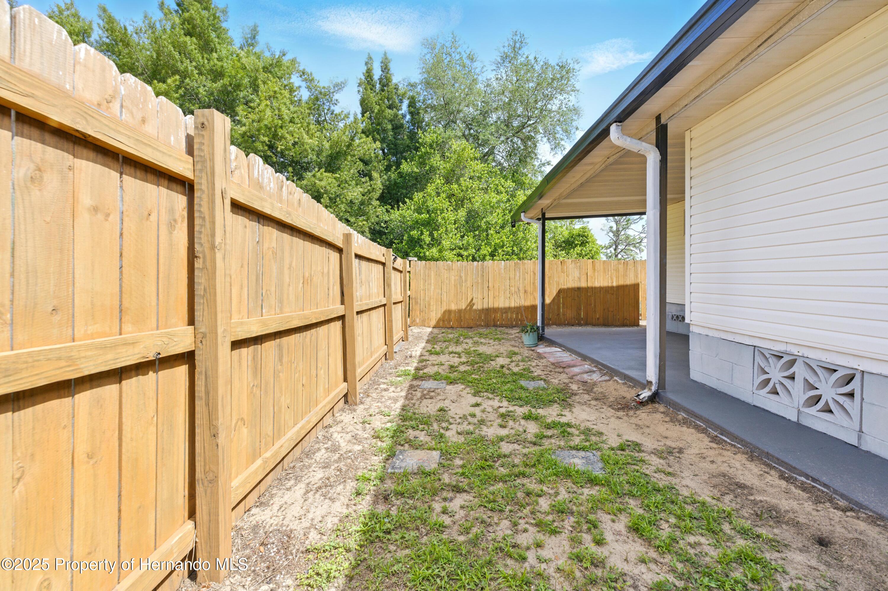29163 Heckleman Street, Brooksville, Florida image 32