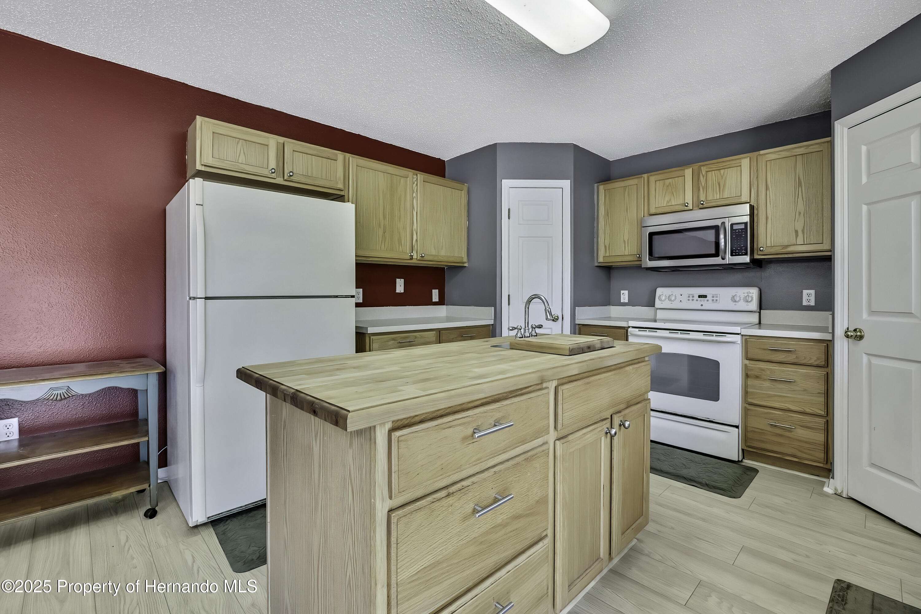 11257 Persimmon Avenue, Weeki Wachee, Florida image 36
