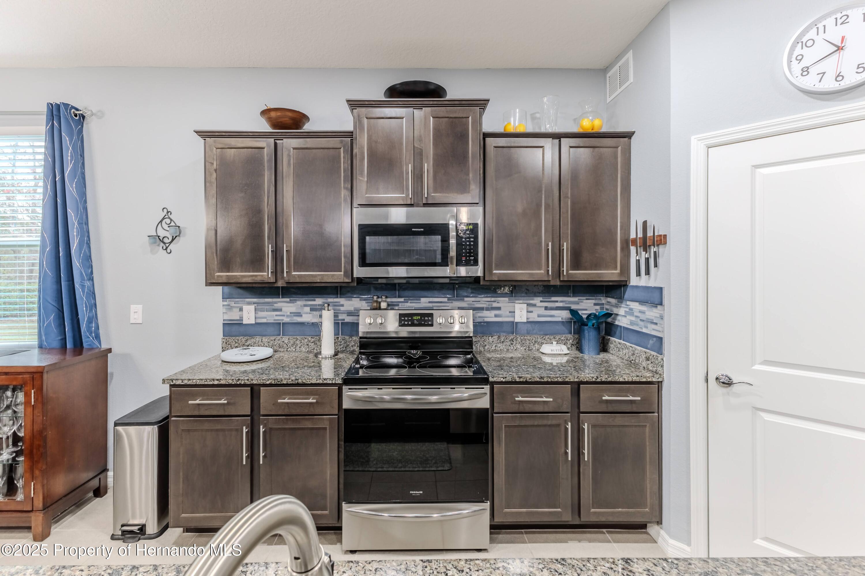17679 Garsalaso Circle, Brooksville, Florida image 23