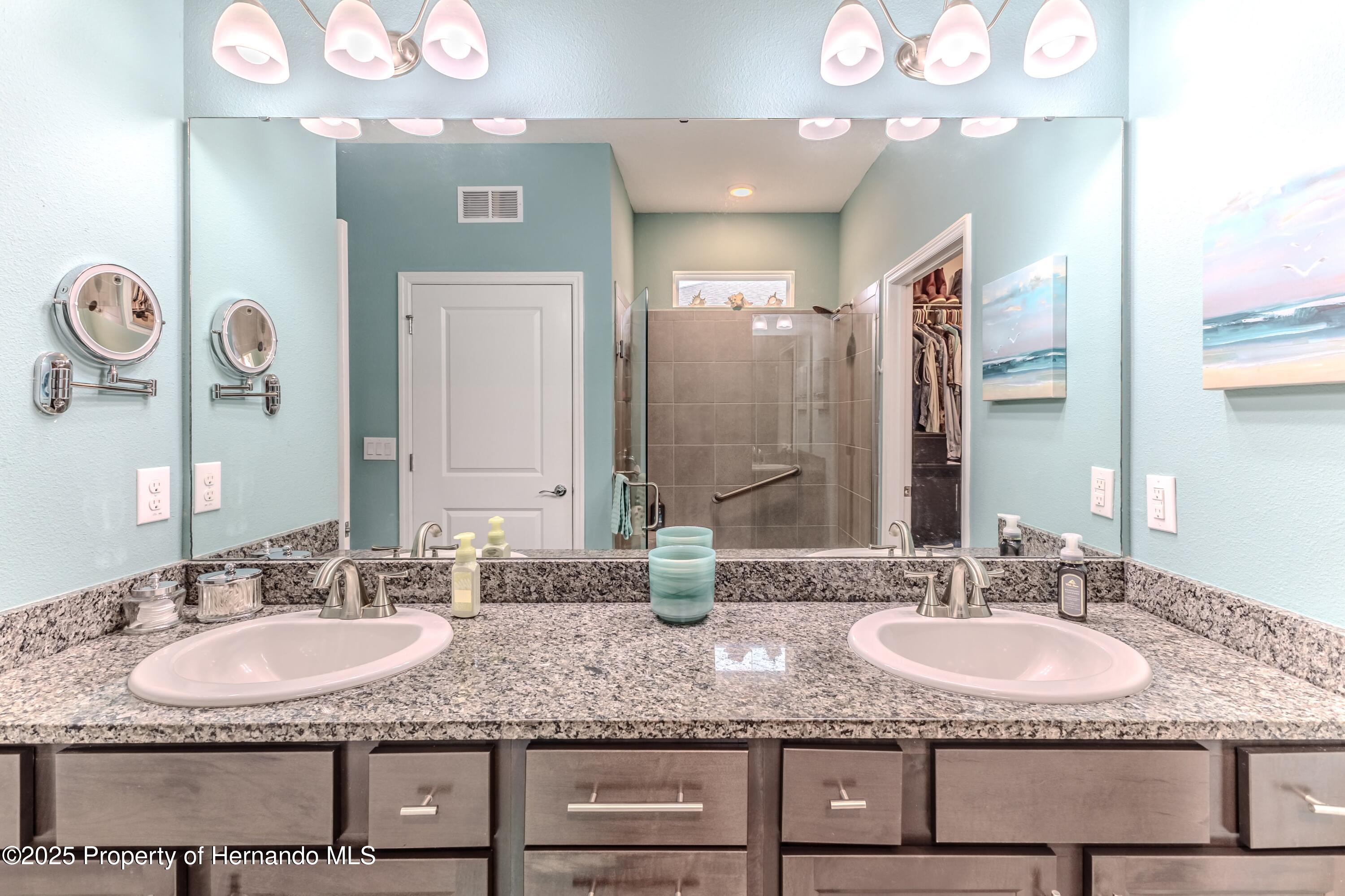 17679 Garsalaso Circle, Brooksville, Florida image 30