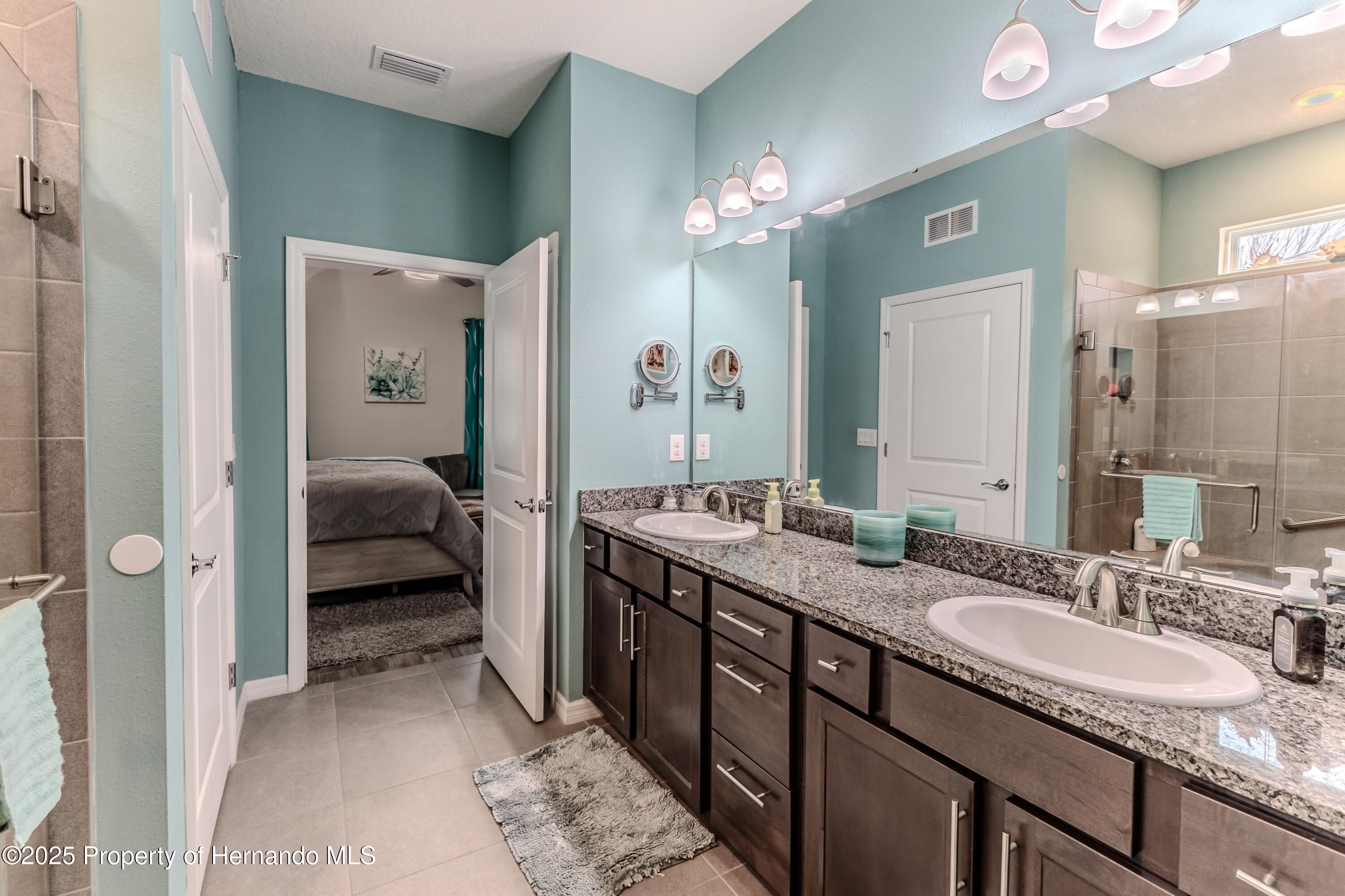 17679 Garsalaso Circle, Brooksville, Florida image 28
